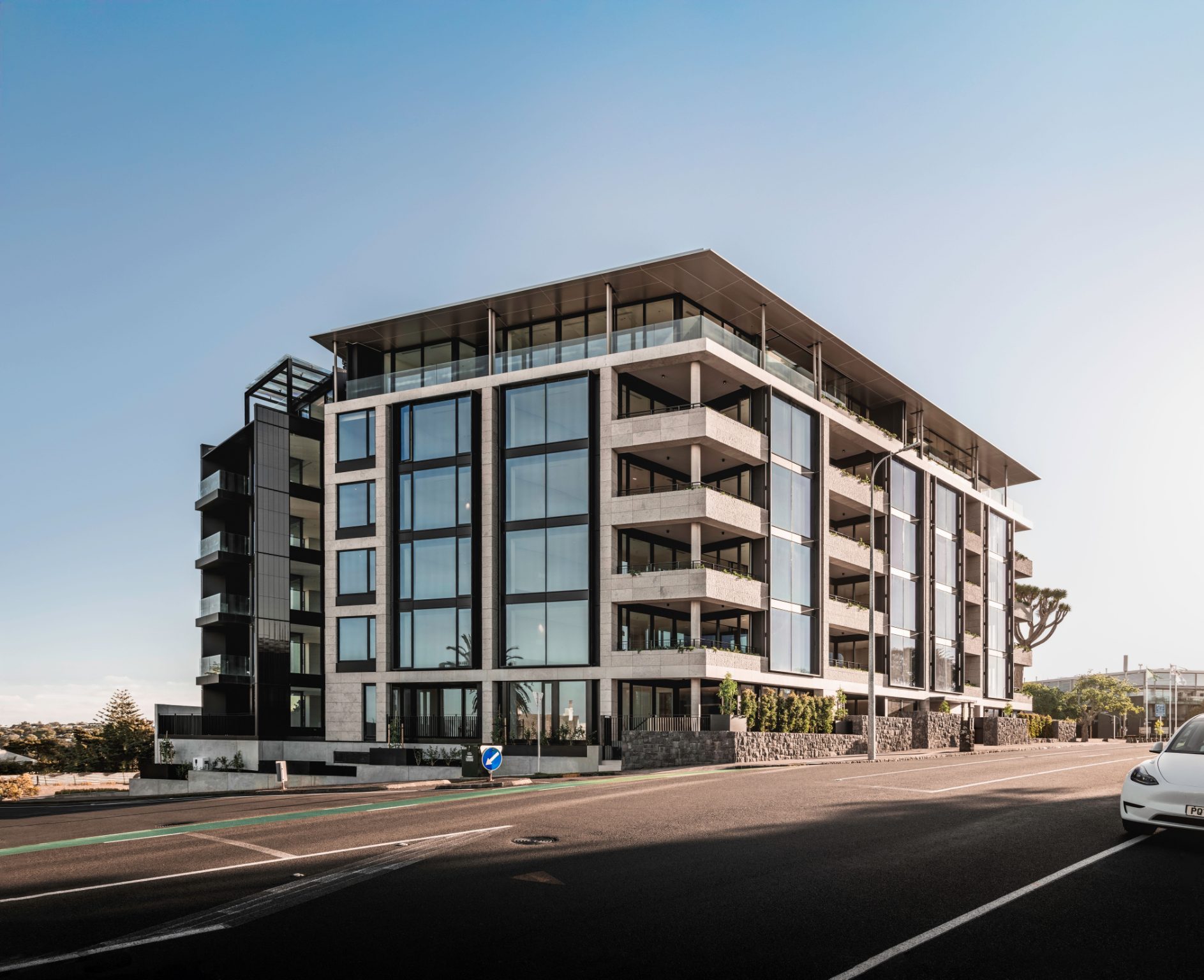 Perfectly Positioned Parnell Penthouse — slide 30