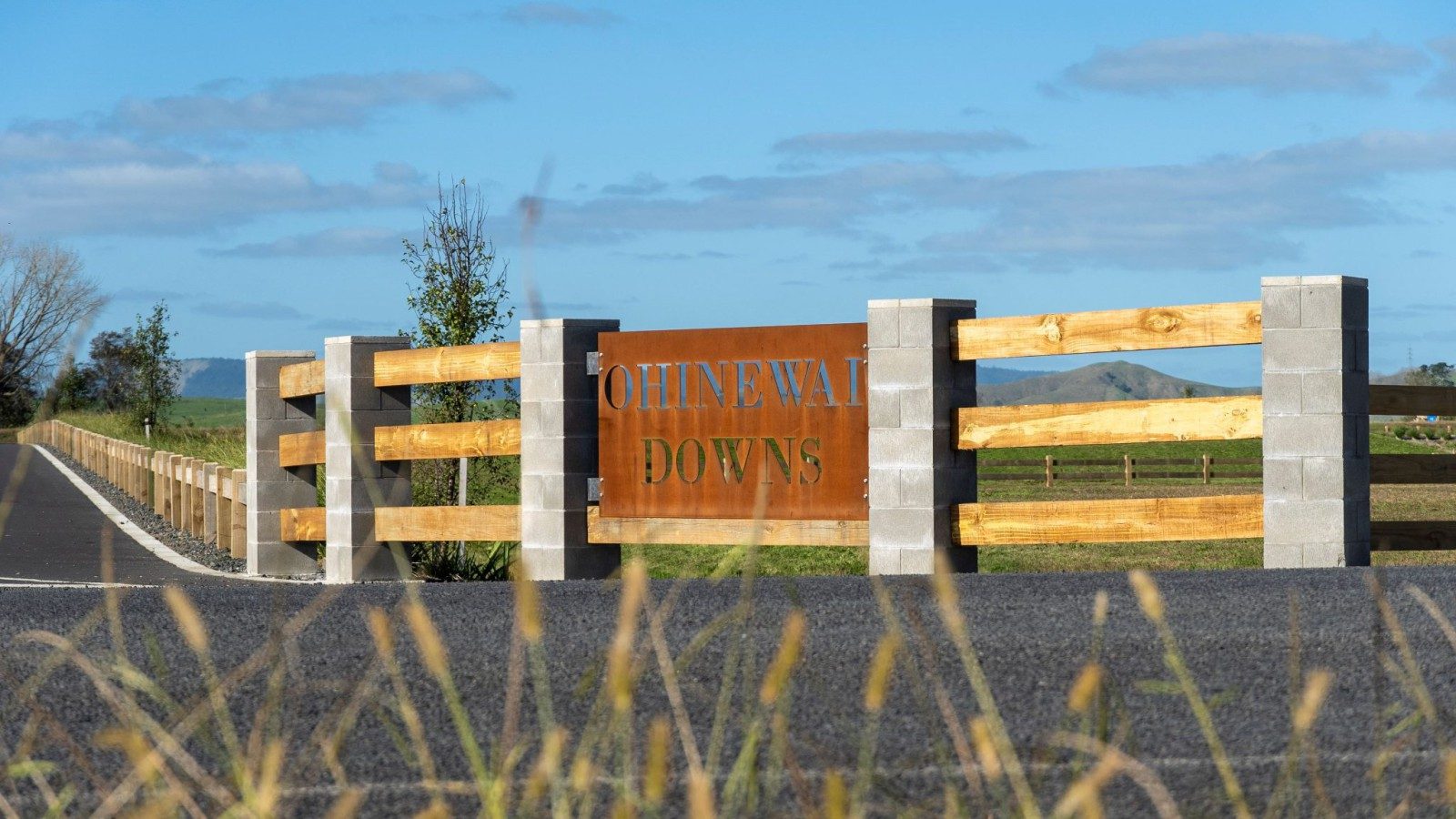 House + Land Deals $890,000 or Bare Land $440,000 — slide 2