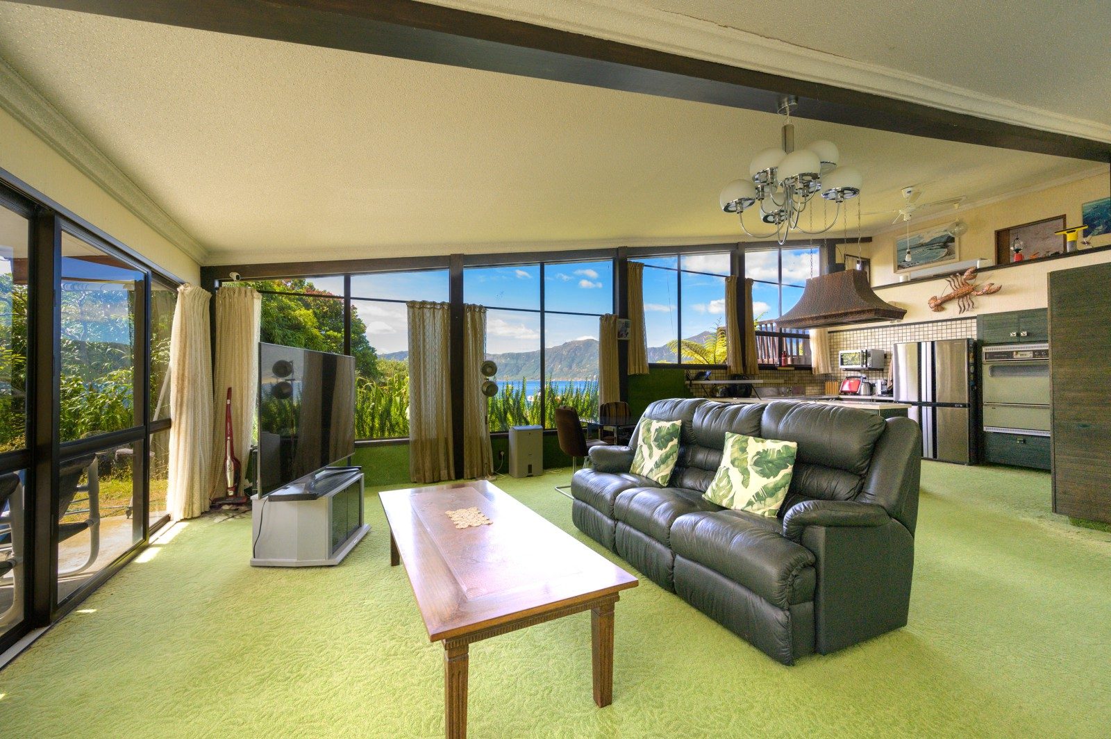 Spectacular coastal bay property — slide 2