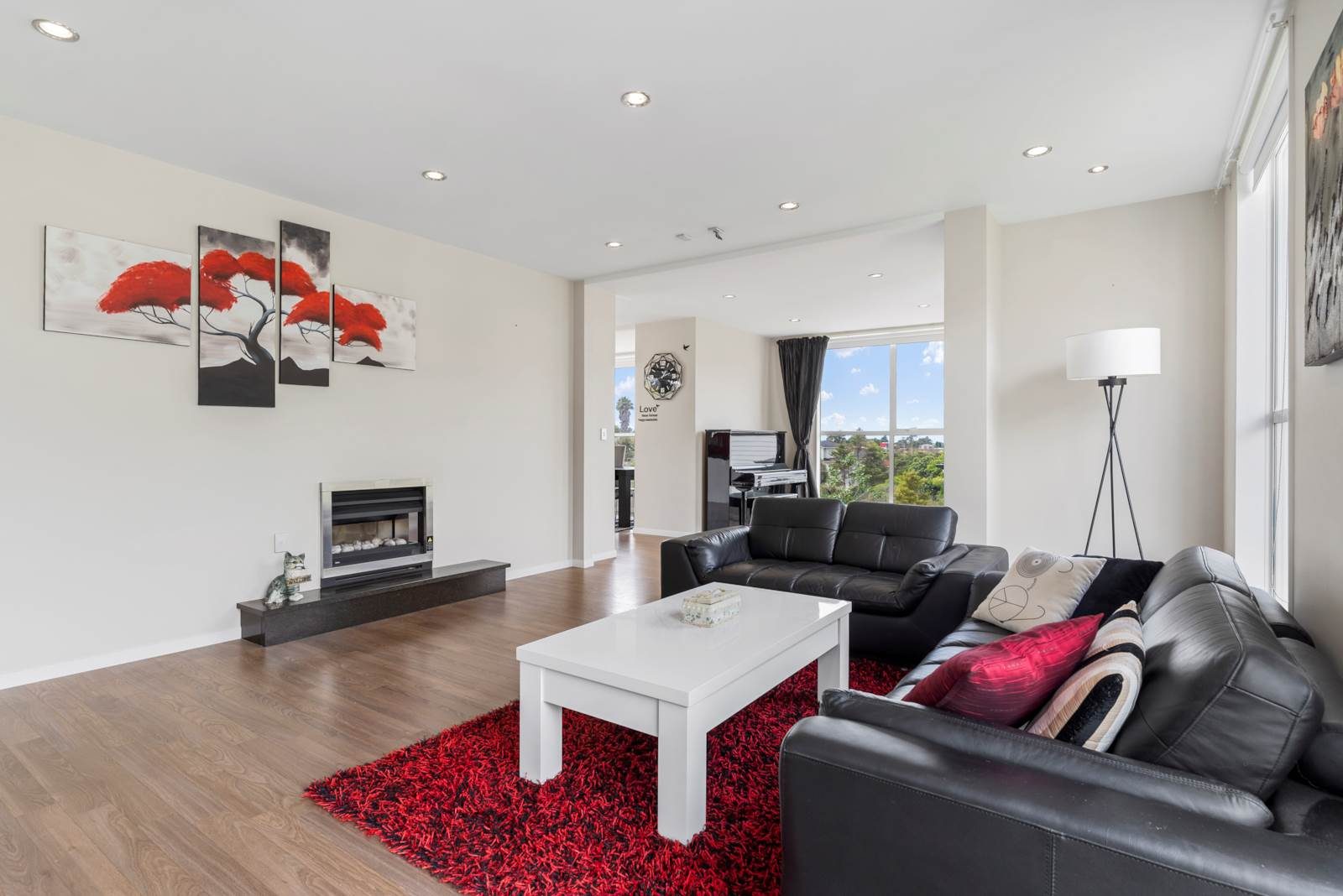 Luxury Oasis in RANGI Backyard — slide 11