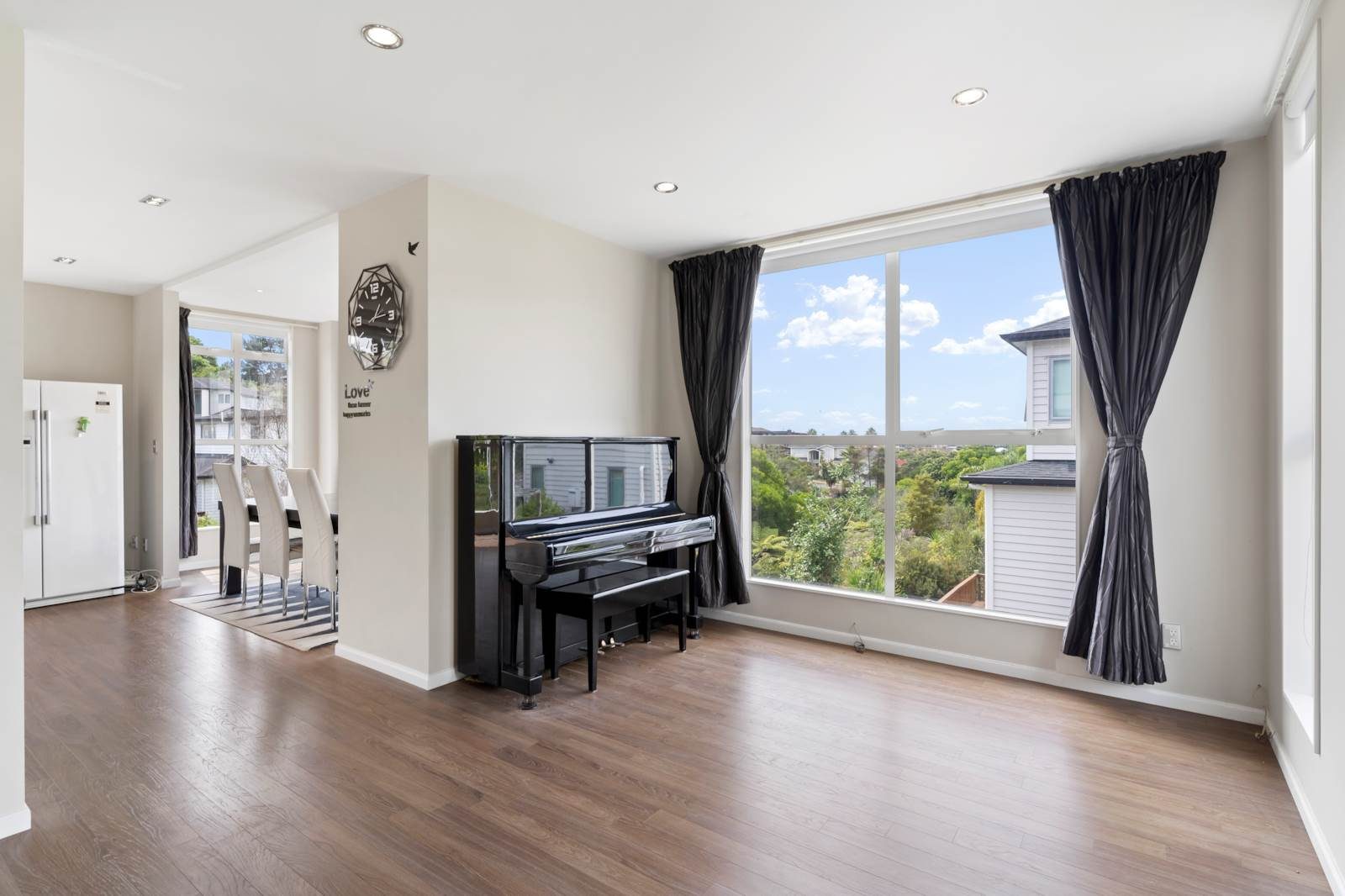 Luxury Oasis in RANGI Backyard — slide 5