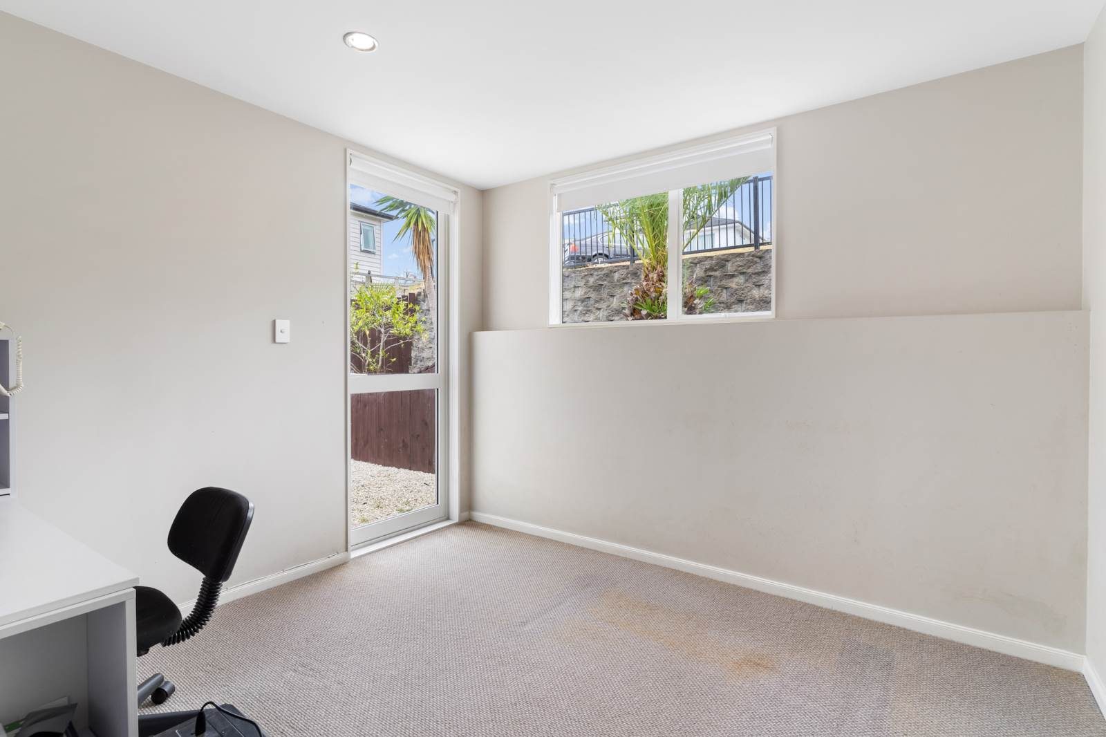 Luxury Oasis in RANGI Backyard — slide 22