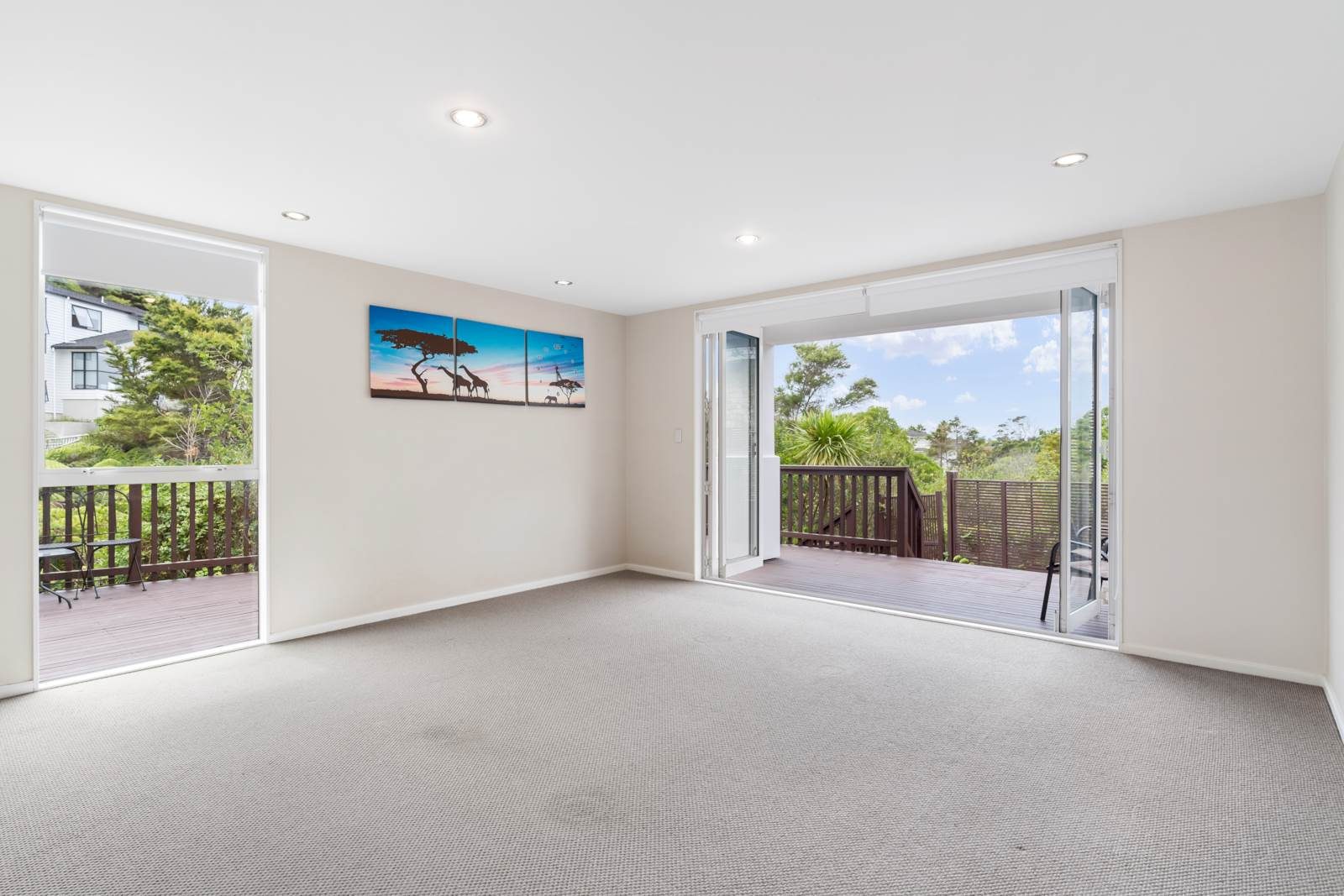 Luxury Oasis in RANGI Backyard — slide 28