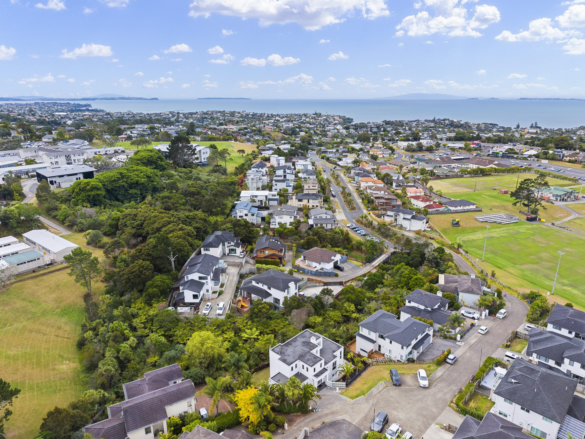 Luxury Oasis in RANGI Backyard — slide 46