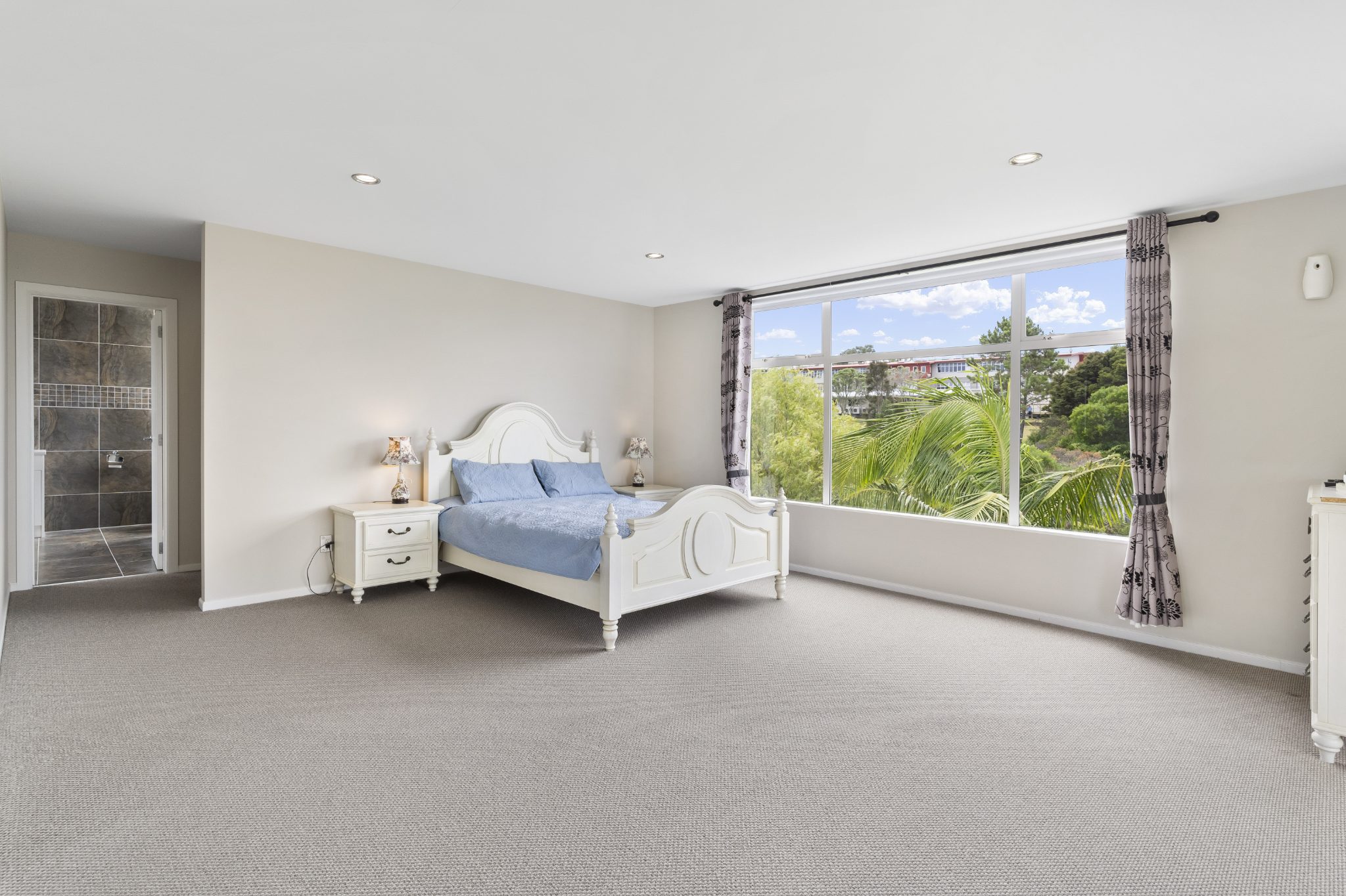 Luxury Oasis in RANGI Backyard — slide 42