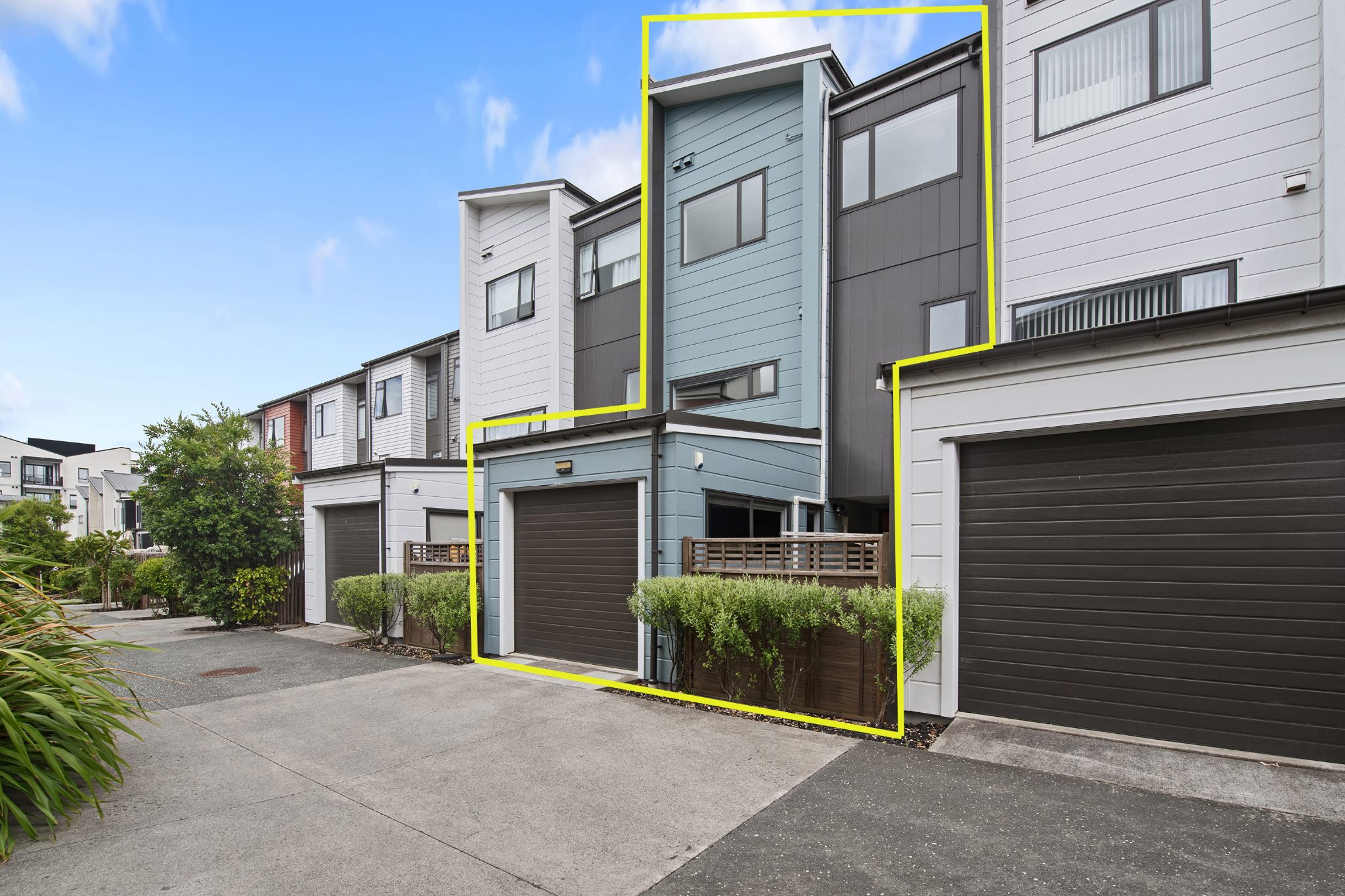 Affordable - 220sqm Home - Excellent Location !! — slide 16