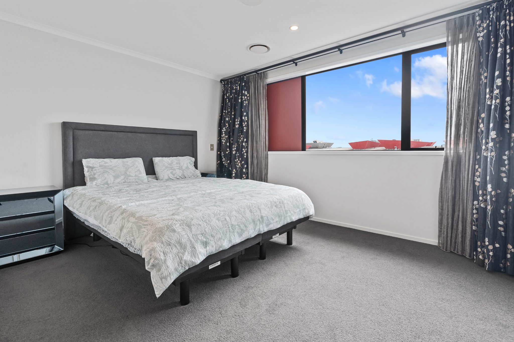 Affordable - 220sqm Home - Excellent Location !! — slide 12