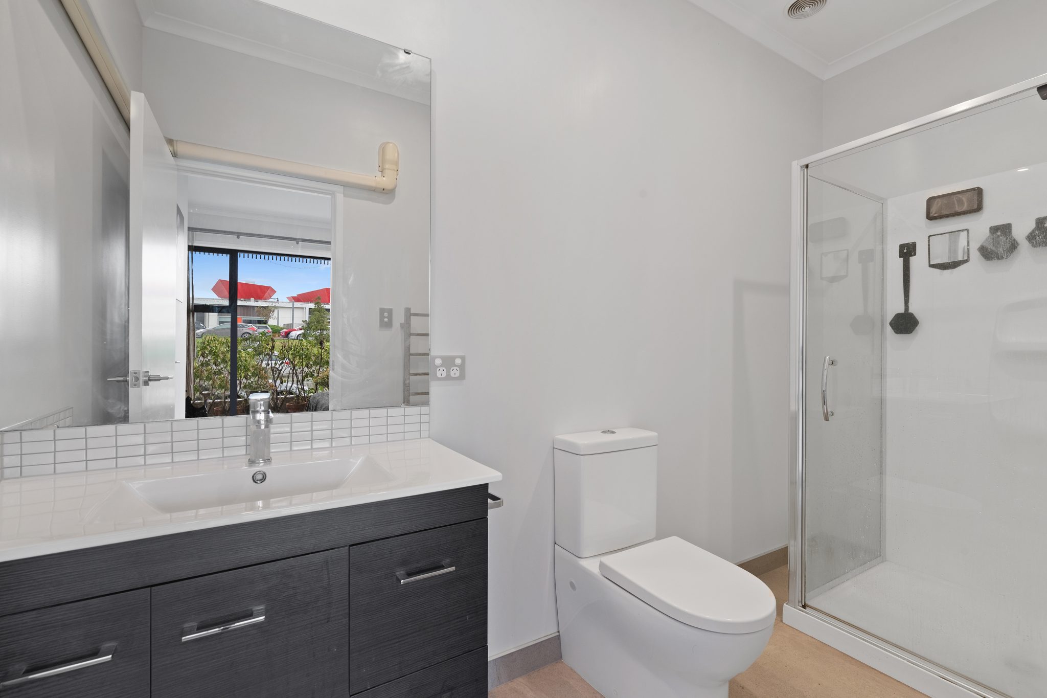 Affordable - 220sqm Home - Excellent Location !! — slide 24