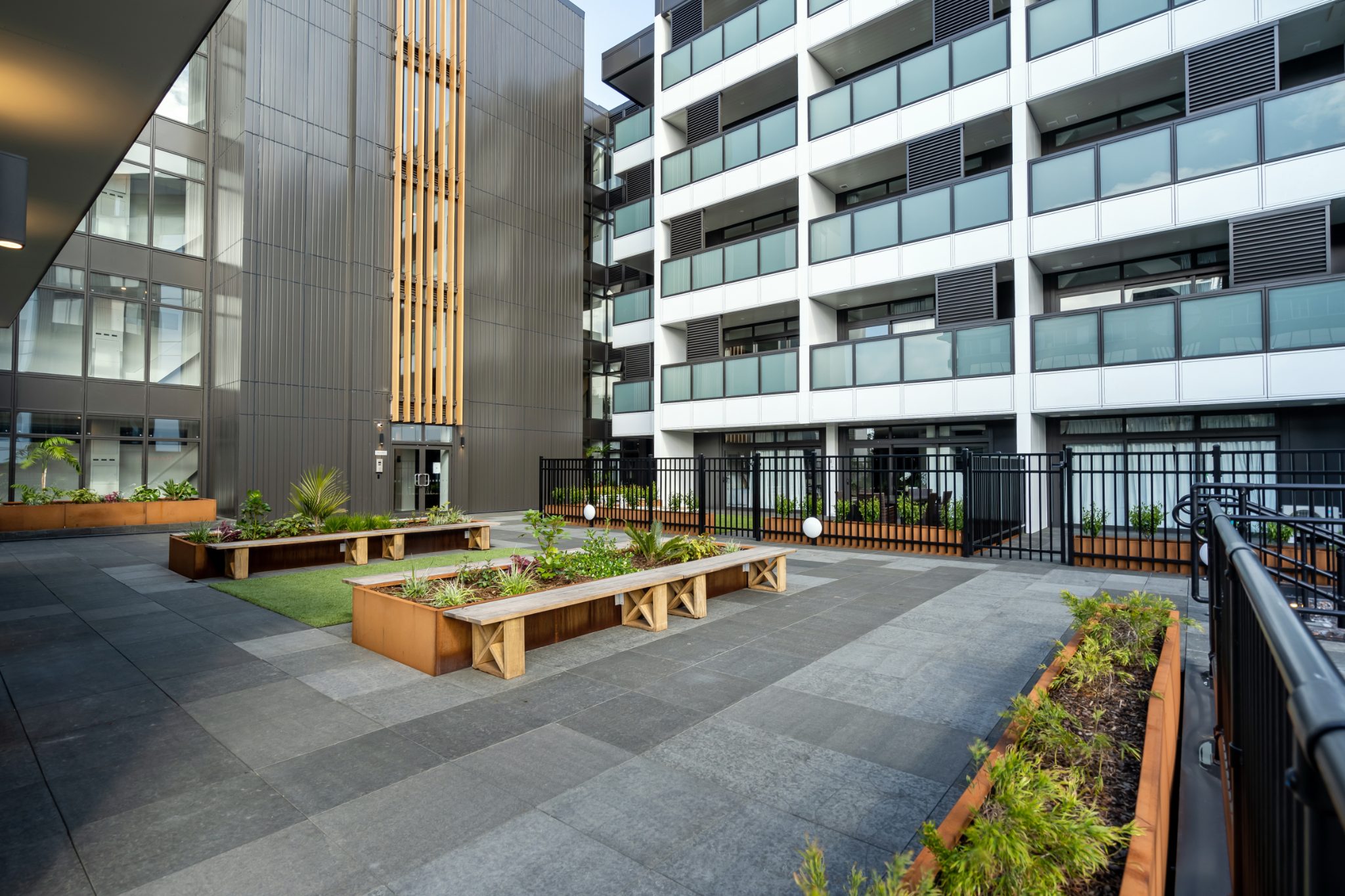 City Views & CBD Access - Newmarket 1-Bed — slide 5