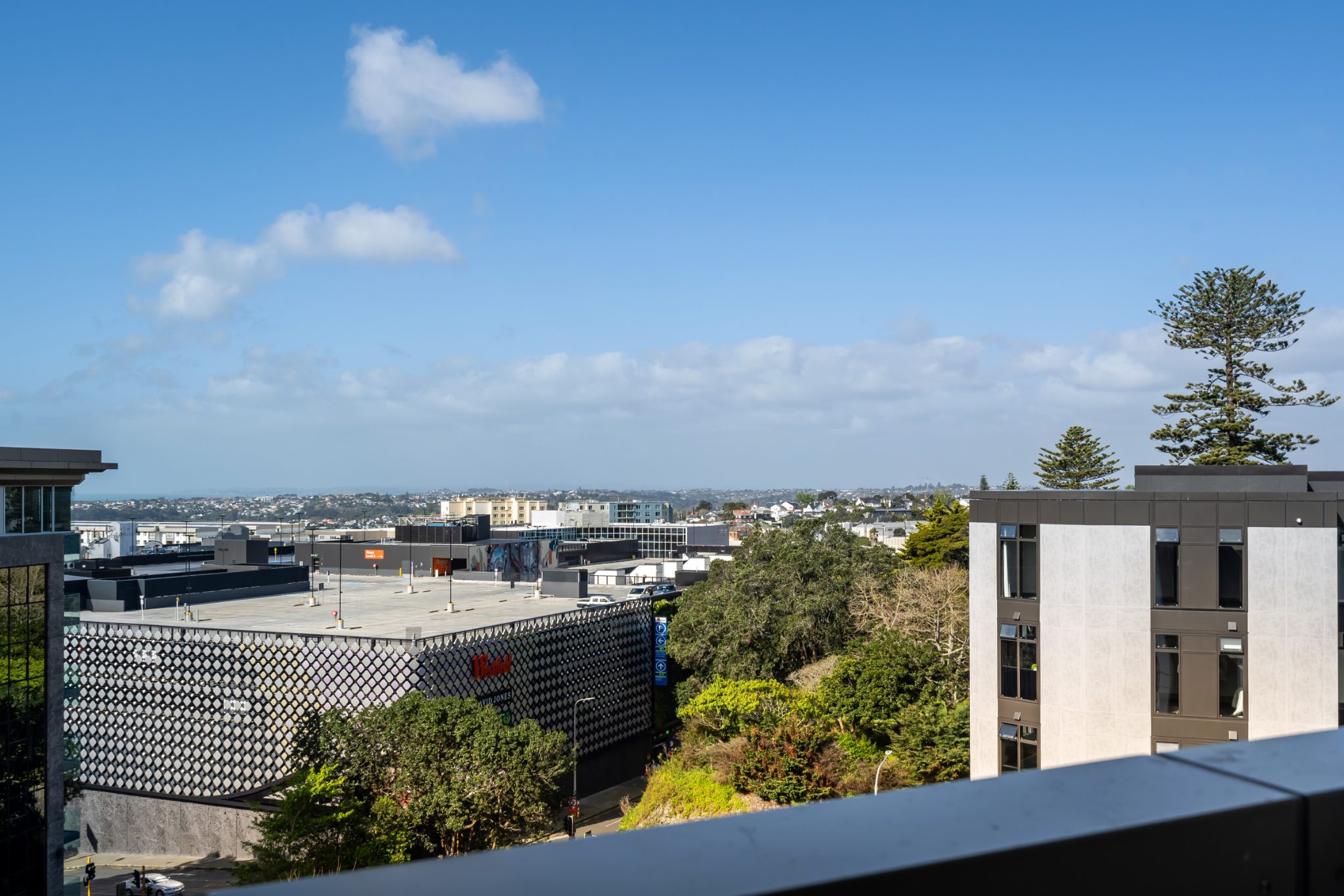 City Views & CBD Access - Newmarket 1-Bed — slide 10