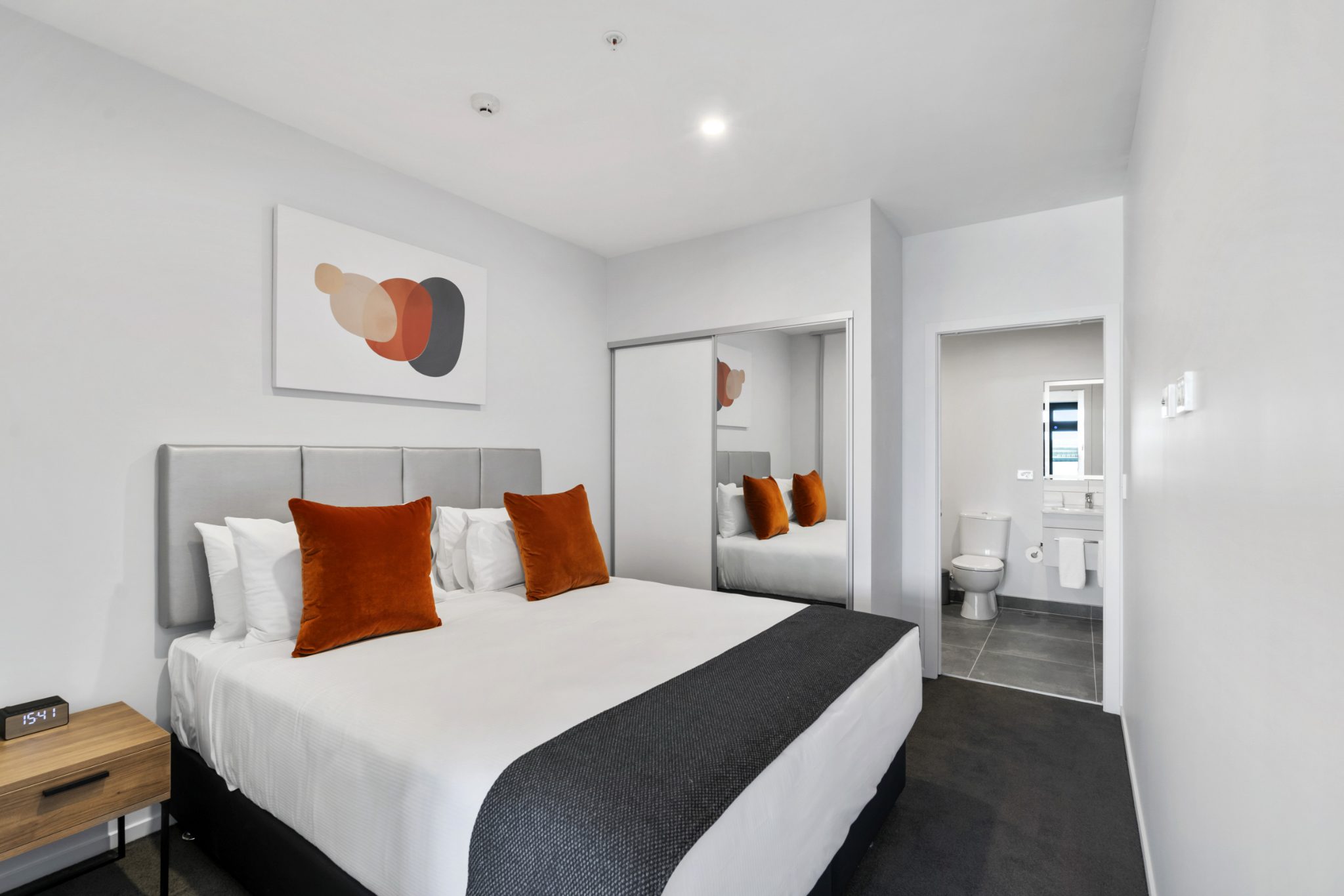 City Views & CBD Access - Newmarket 1-Bed — slide 17