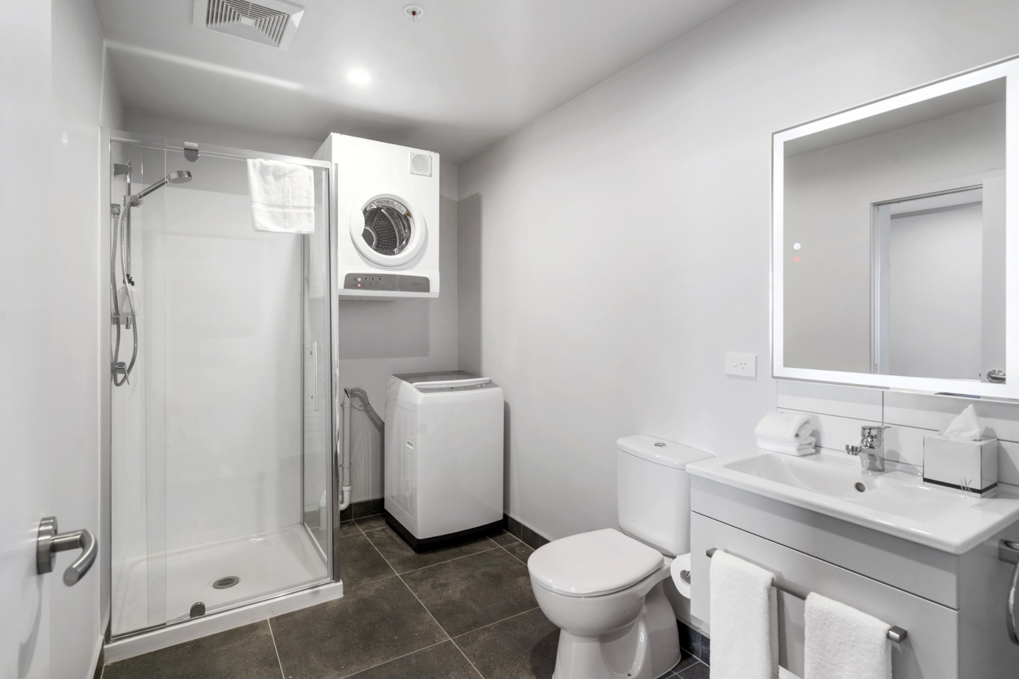 City Views & CBD Access - Newmarket 1-Bed — slide 18