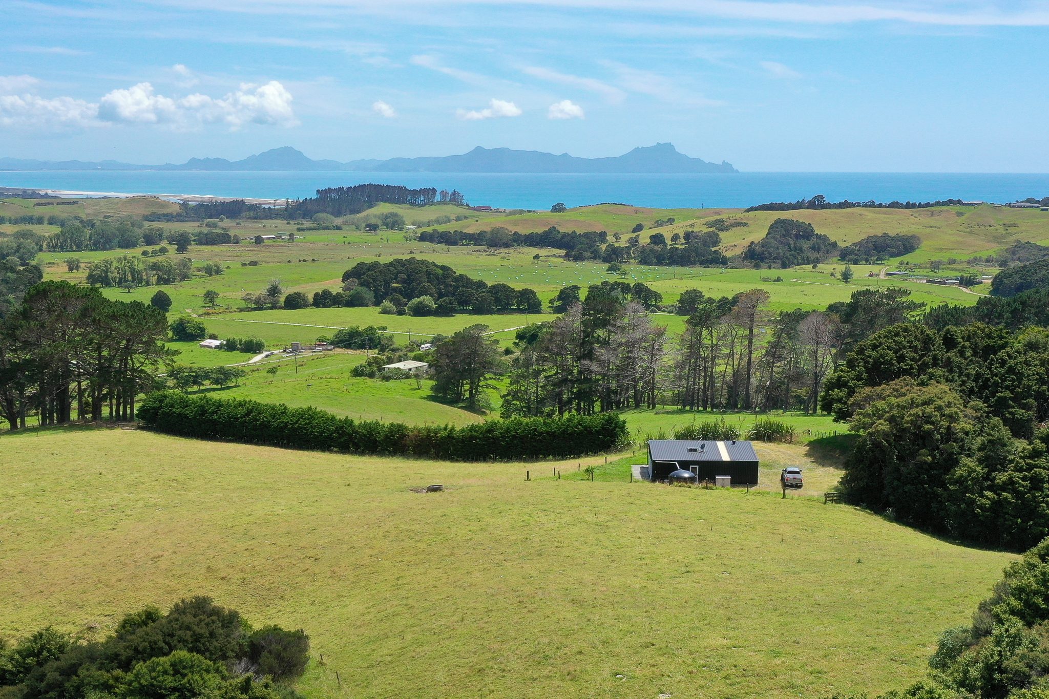 Rural Retreat with Breathtaking Coastal Views — slide 1