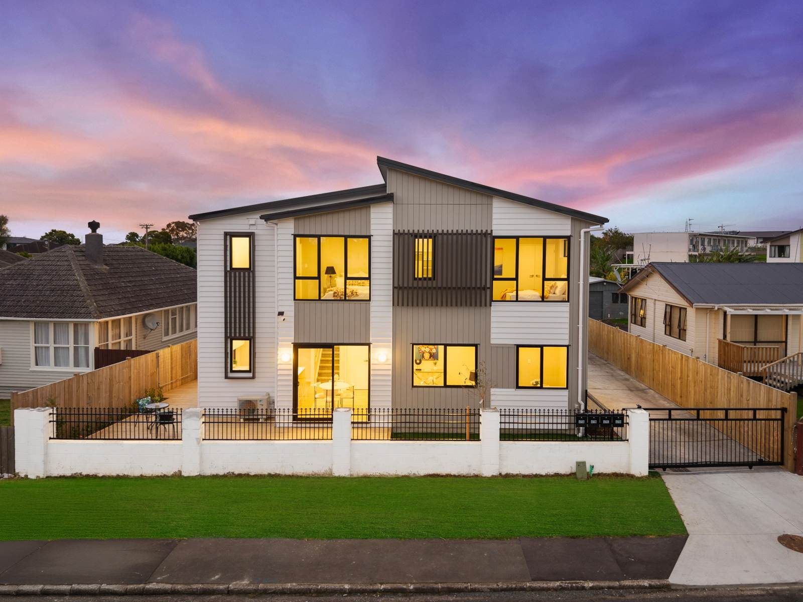 New Build Freestanding Dream Home with Lifestyle! — slide 35
