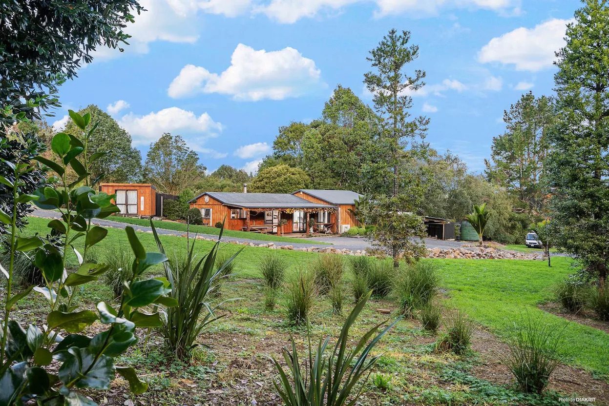 Rustic Rural Charm on Lifestyle Land! — slide 14