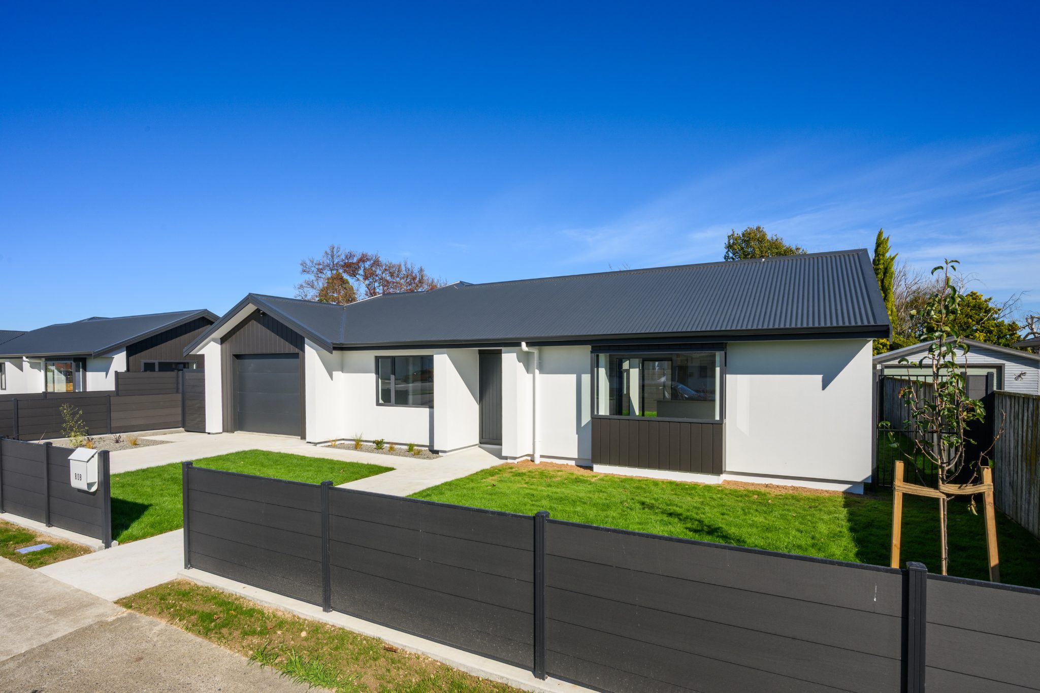 BLUE CHIP LOCATION - 2 BEDROOMS & NEW FOR YOU! — slide 2
