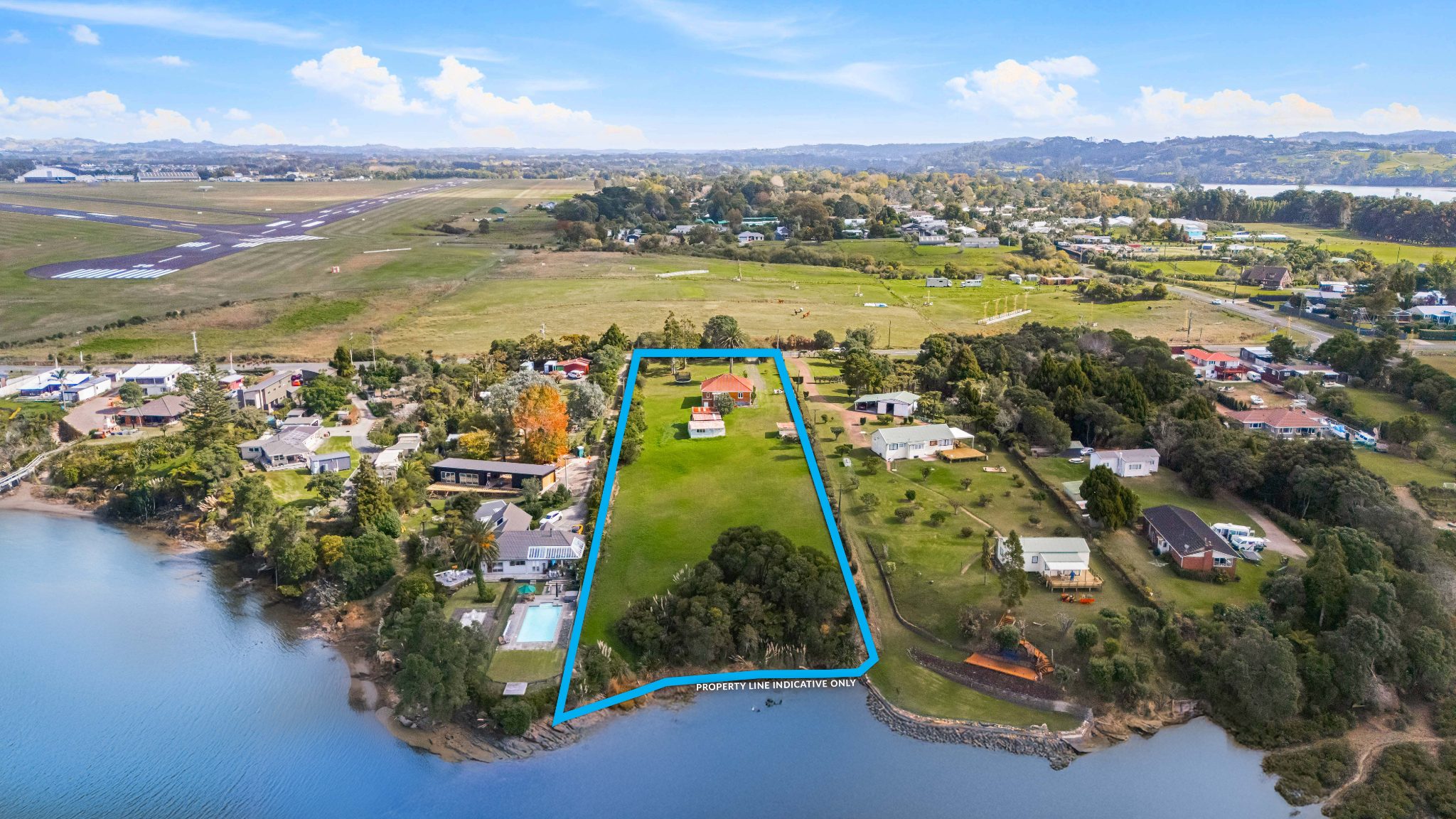 Waterfront beauty - 6475sqm of Pure Possibility — slide 1