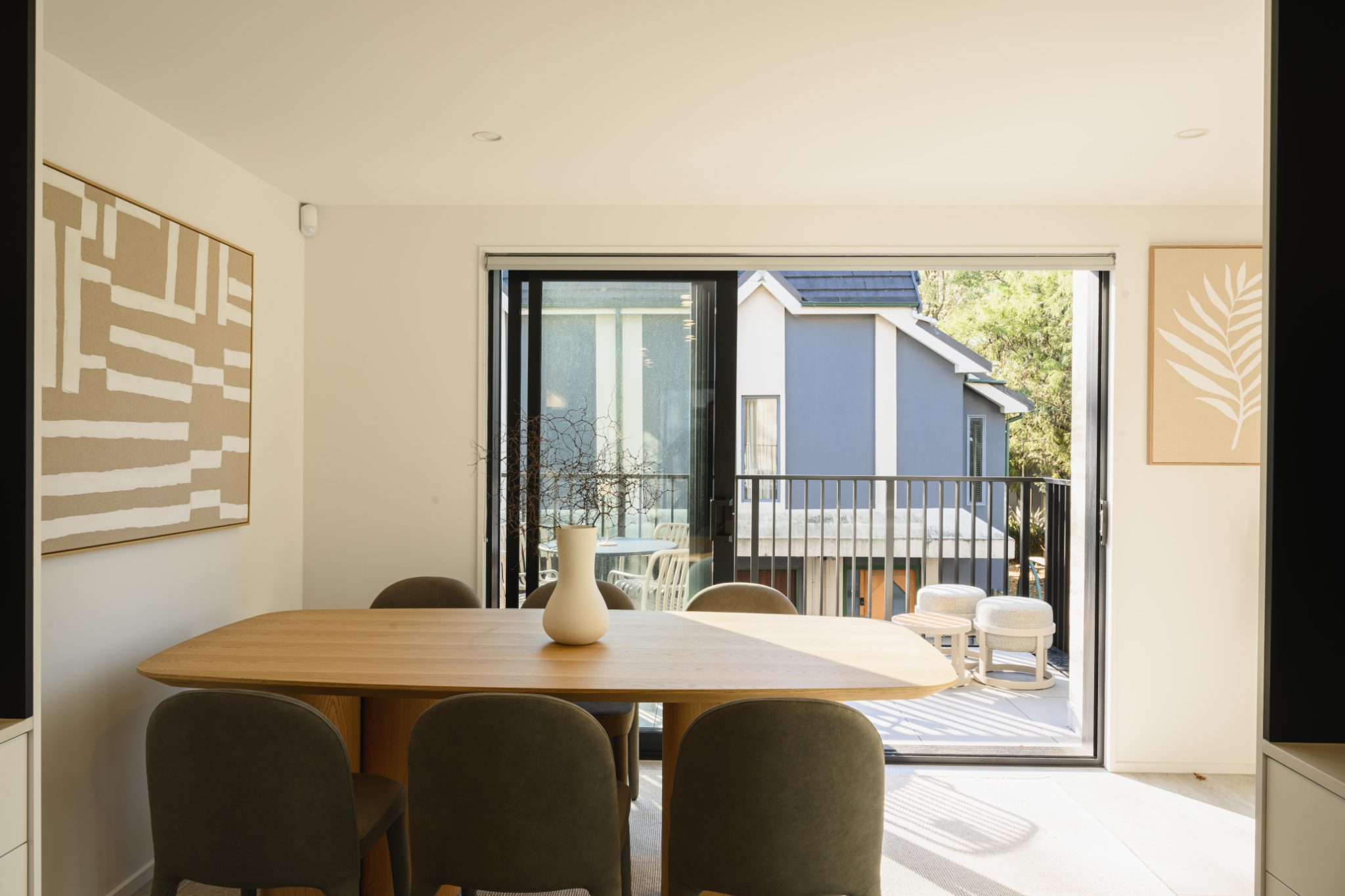 Dual Key Living, Premium Parkside Location — slide 7