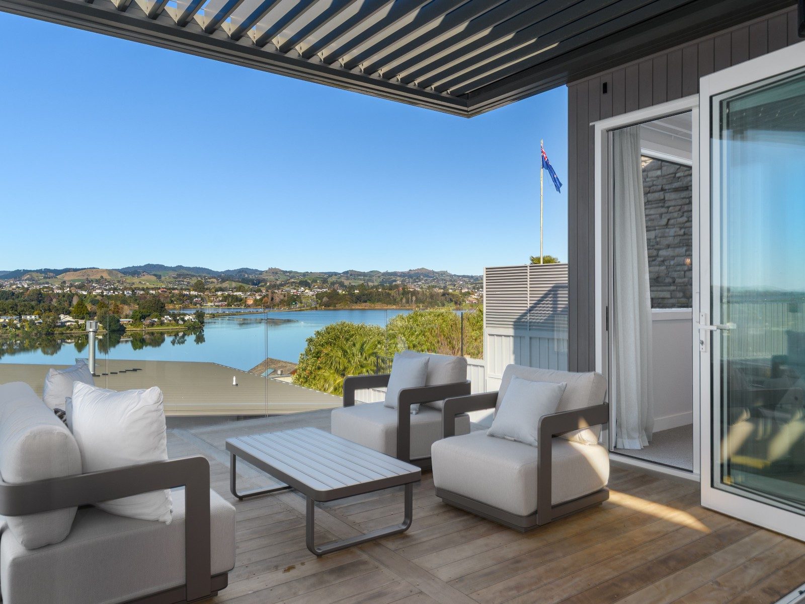 Prestige meets panoramic views — slide 2