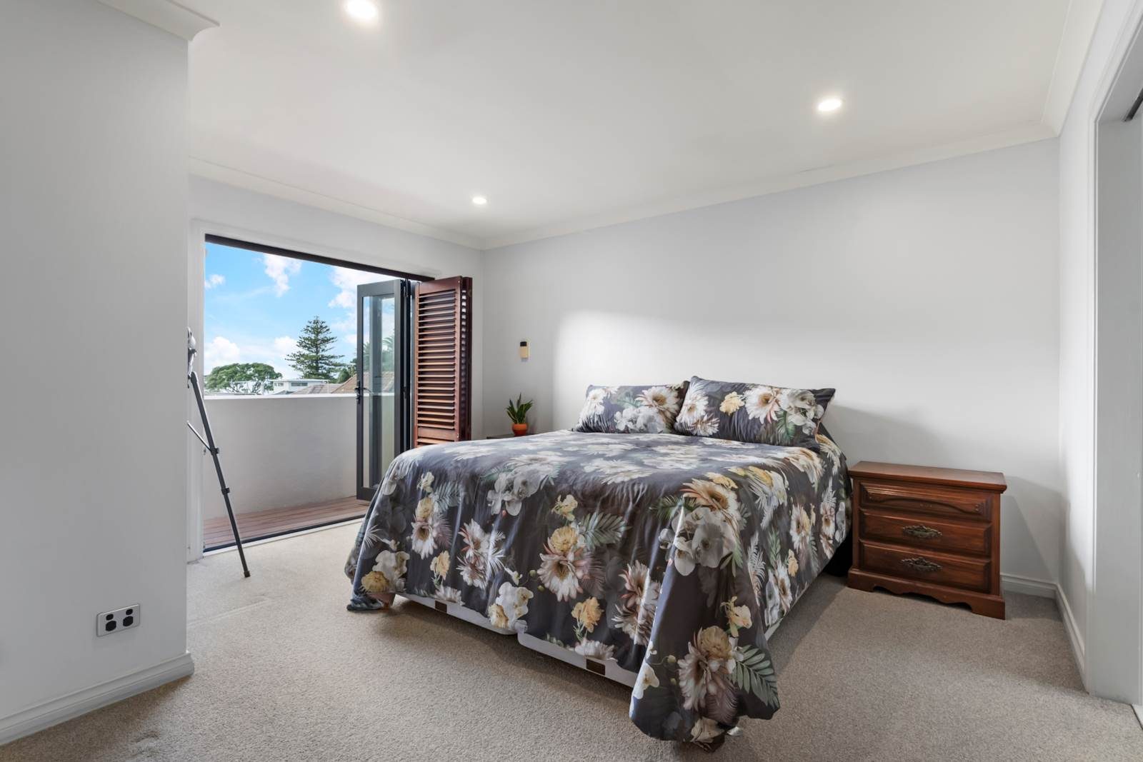 Business – Mixed Use in the Heart of Mairangi Bay — slide 29