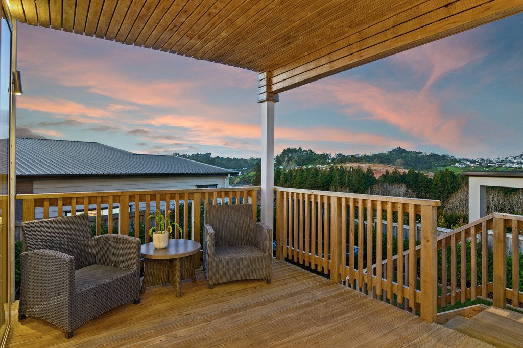 All-Day Sun, Multi-Gen Living, Maximum Space — slide 2