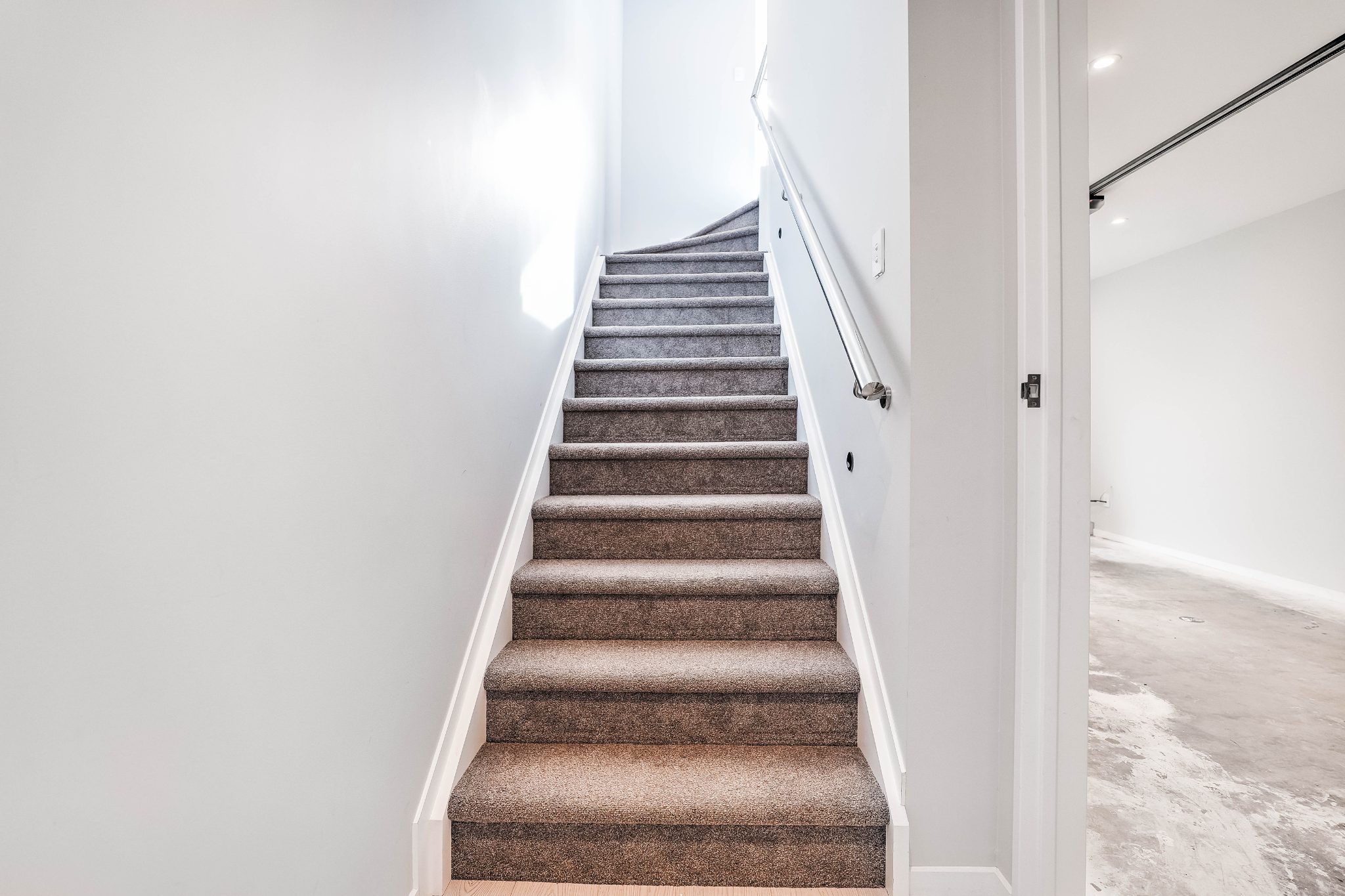 Modern 3 Bed + Study Freehold + Garage — slide 14