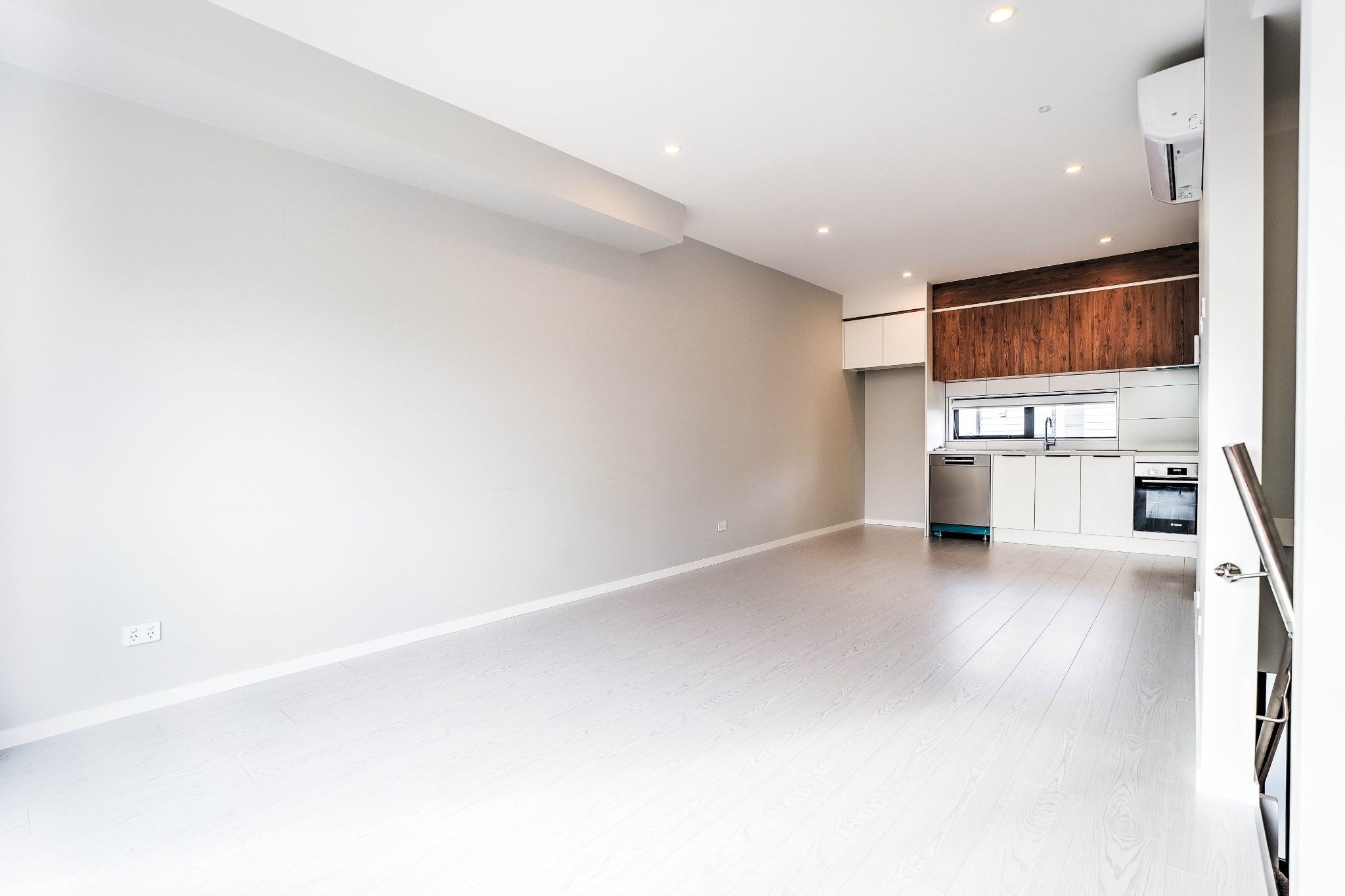 Modern 3 Bed + Study Freehold + Garage — slide 15