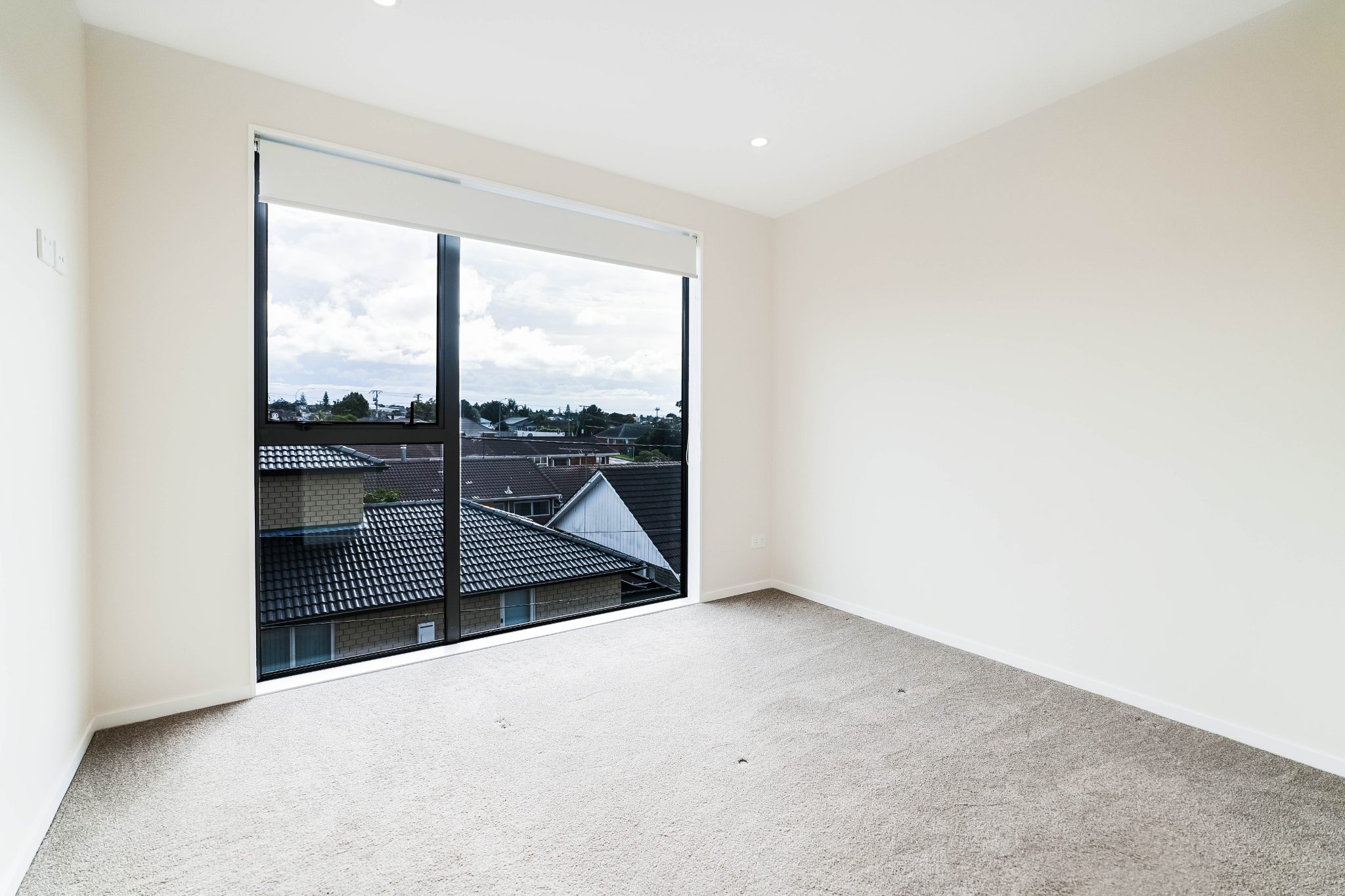 Modern 3 Bed + Study Freehold + Garage — slide 21