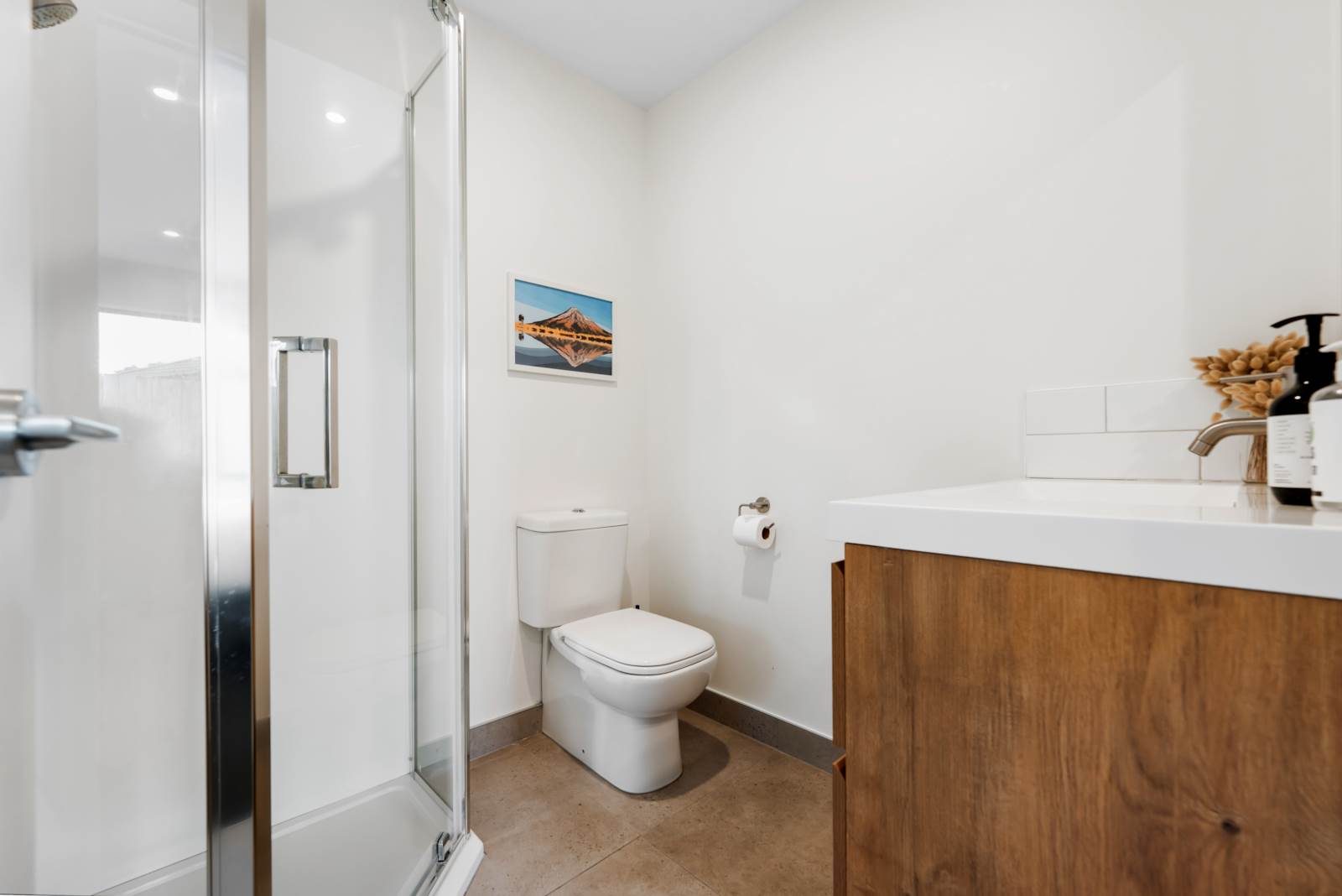 Sleek , Stylish & Affordable KiwiBuild Gem! — slide 10