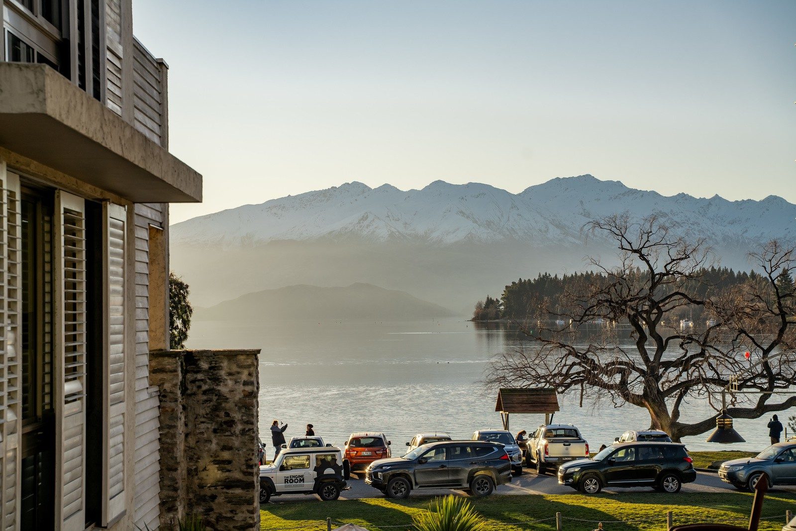 Central Living, Lakeside Location — slide 2