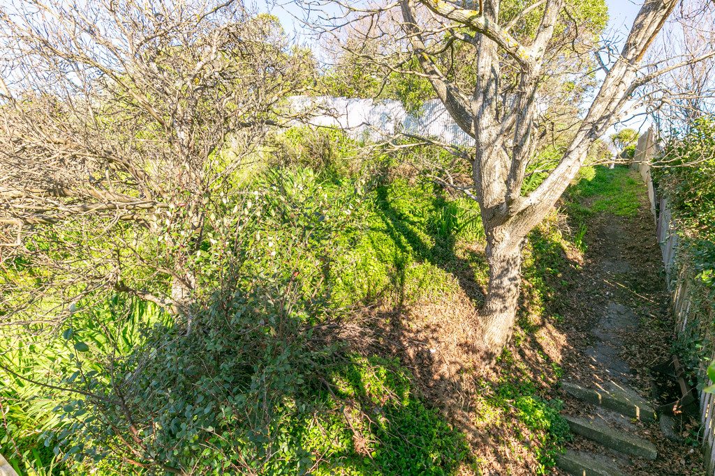 Sun, Views, Privacy & Potential! BEO $800,000 — slide 29