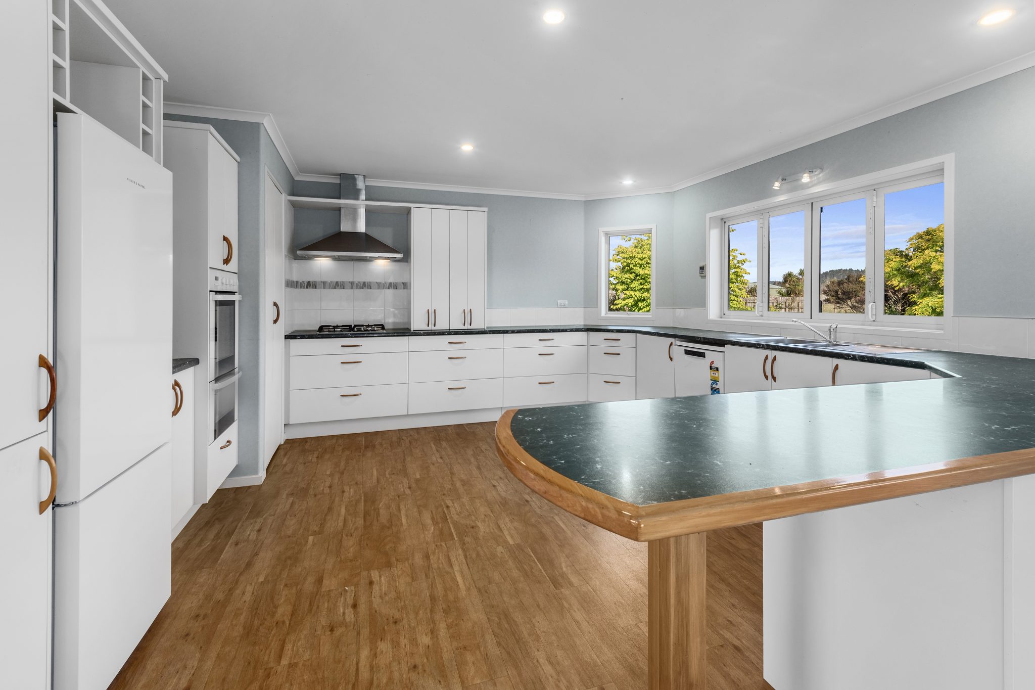 Space, Style and Village Living in Central Waipu — slide 2