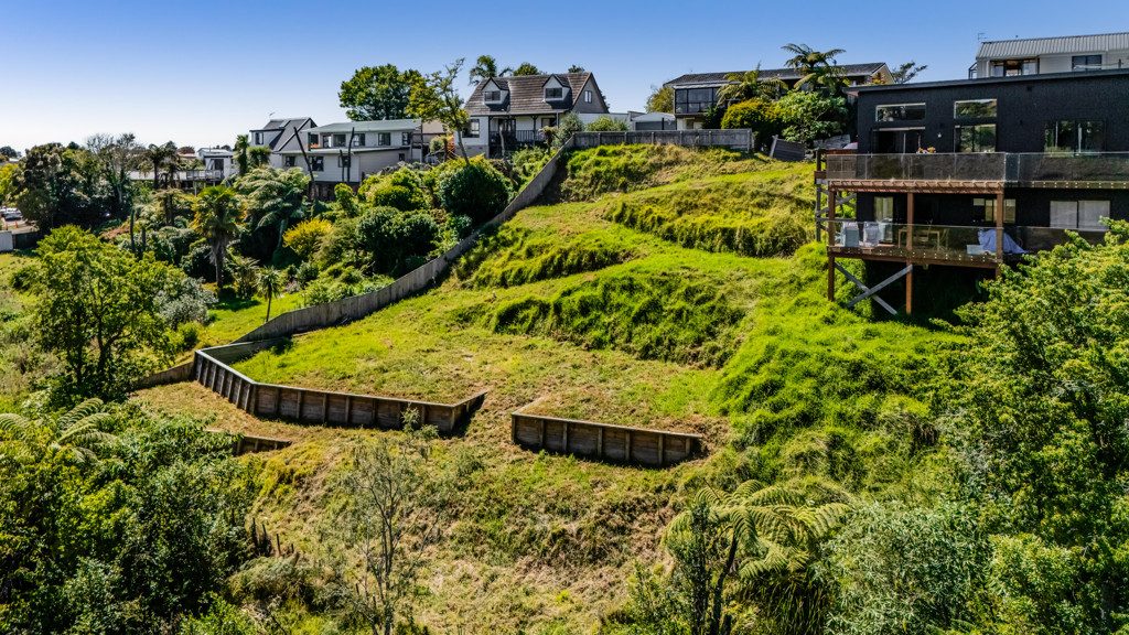 CHEAPEST SECTION IN HIGHLANDS PARK — slide 2