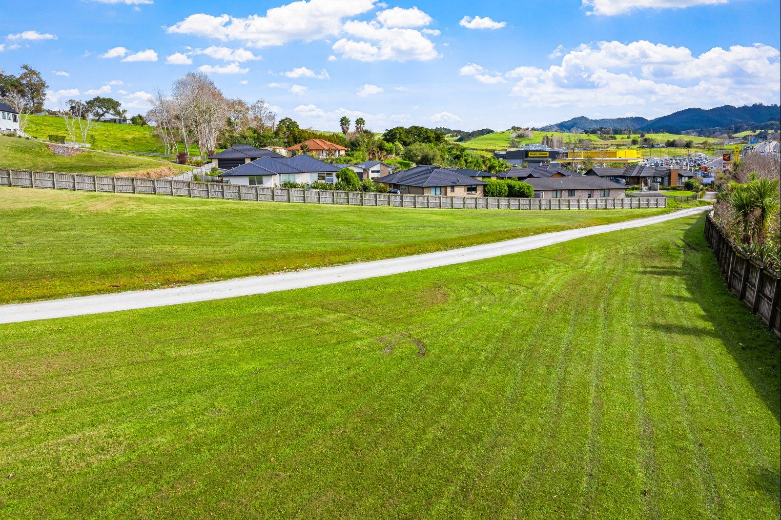 5500sqm Development Opportunity - Warkworth — slide 2