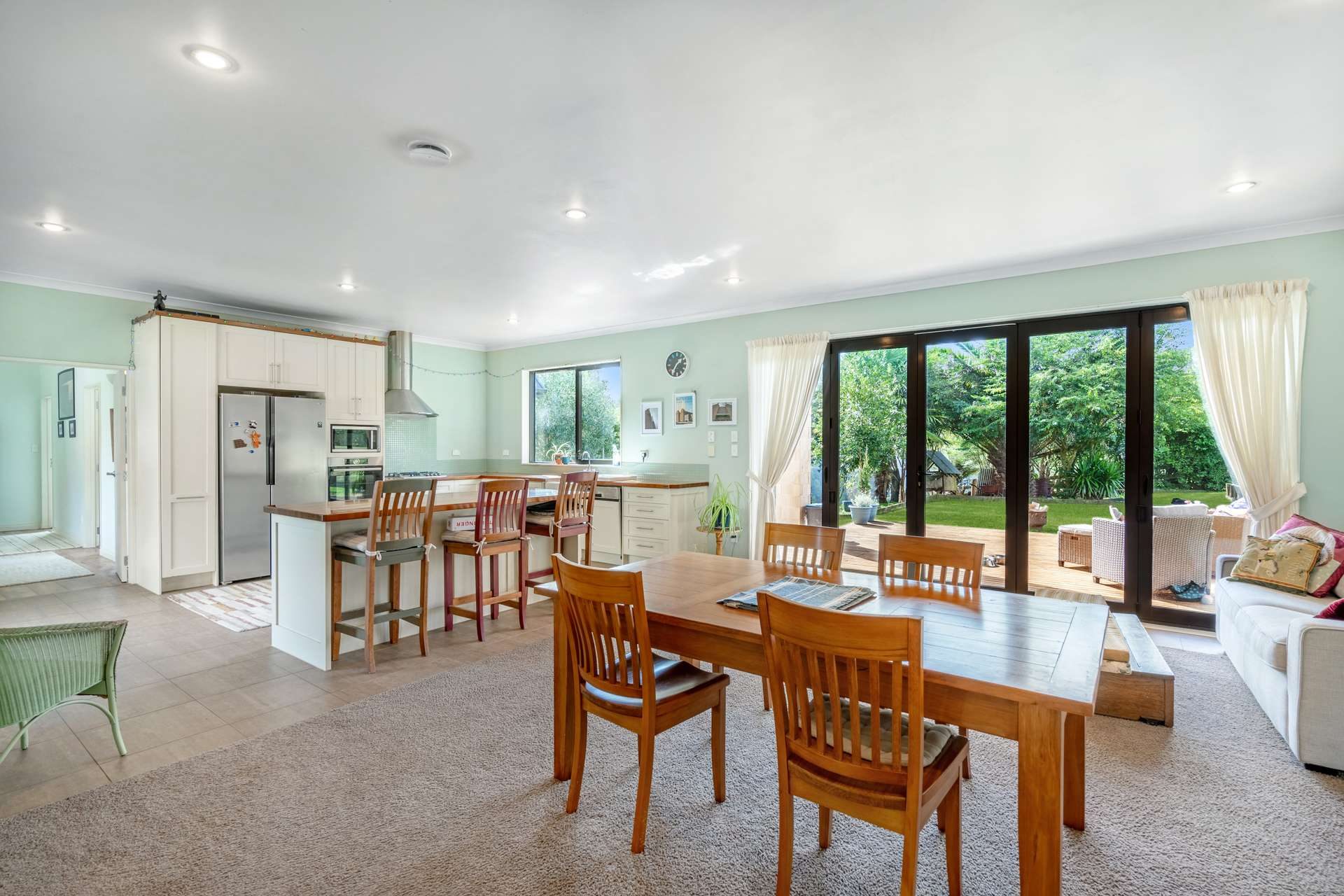 Exquisite Lifestyle Paradise on Paparimu Road! — slide 6