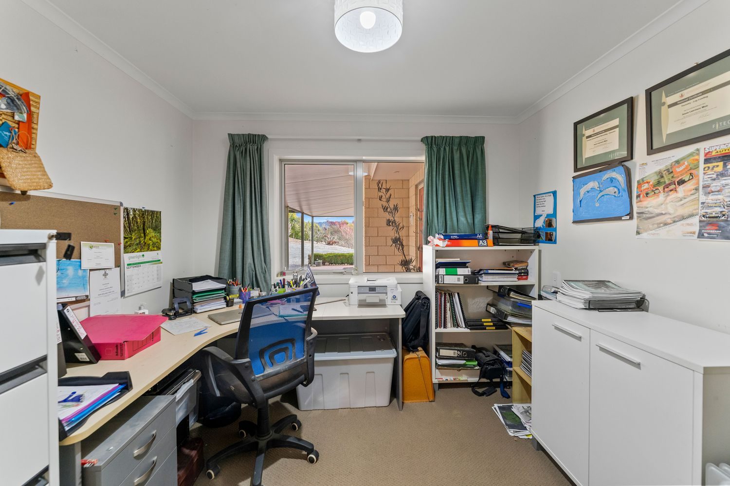 Escape to the country, 5 beds and a great shed! — slide 21