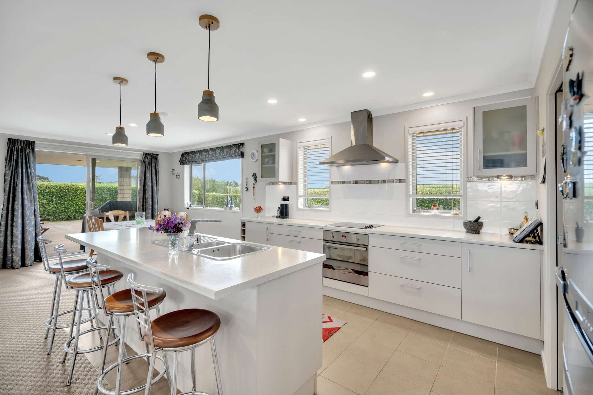 Your Dream Home at Shelly Beach! — slide 1