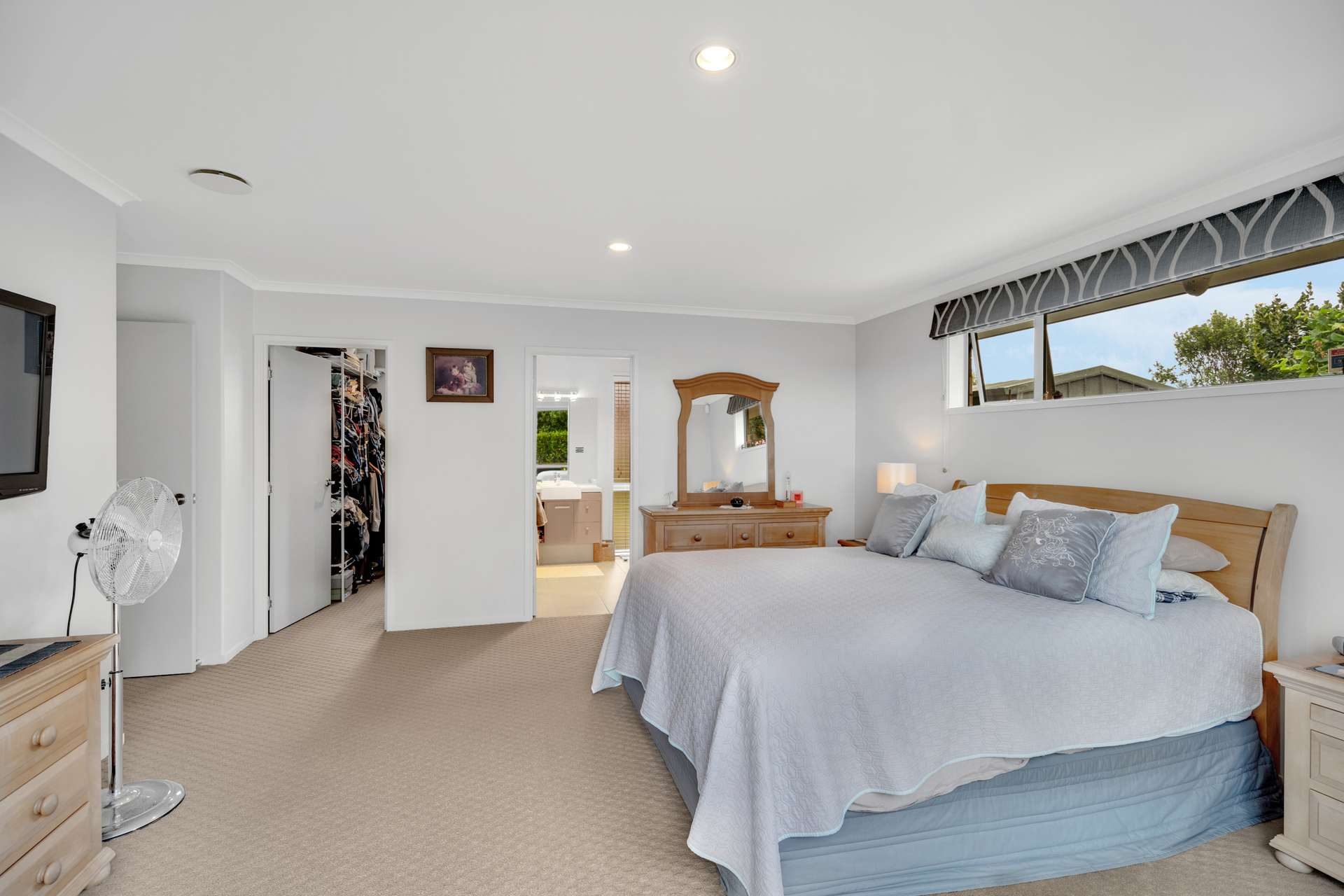 Your Dream Home at Shelly Beach! — slide 28