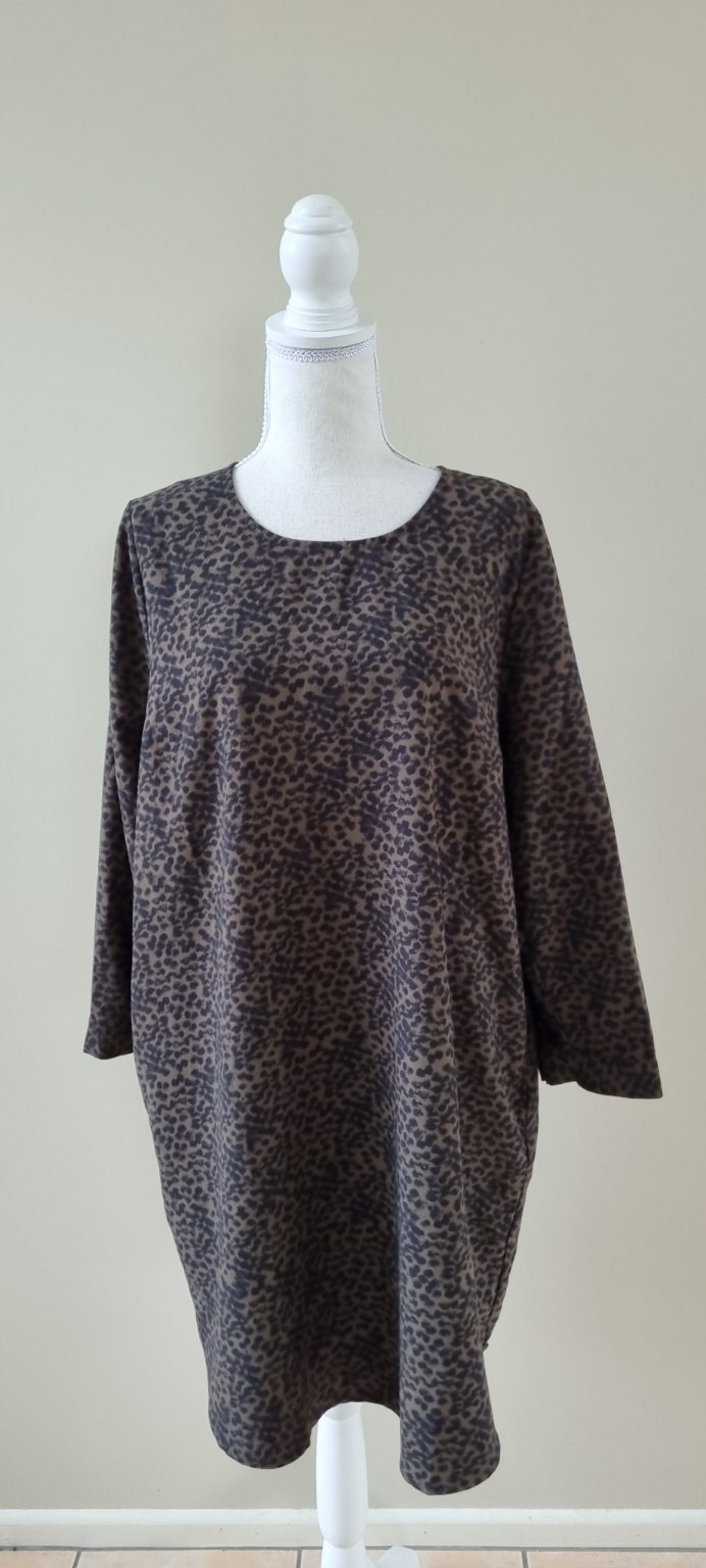 Decjuba Dress size 14