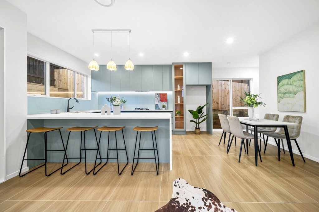 Stunning Standalone In The Heart of Albany — slide 2