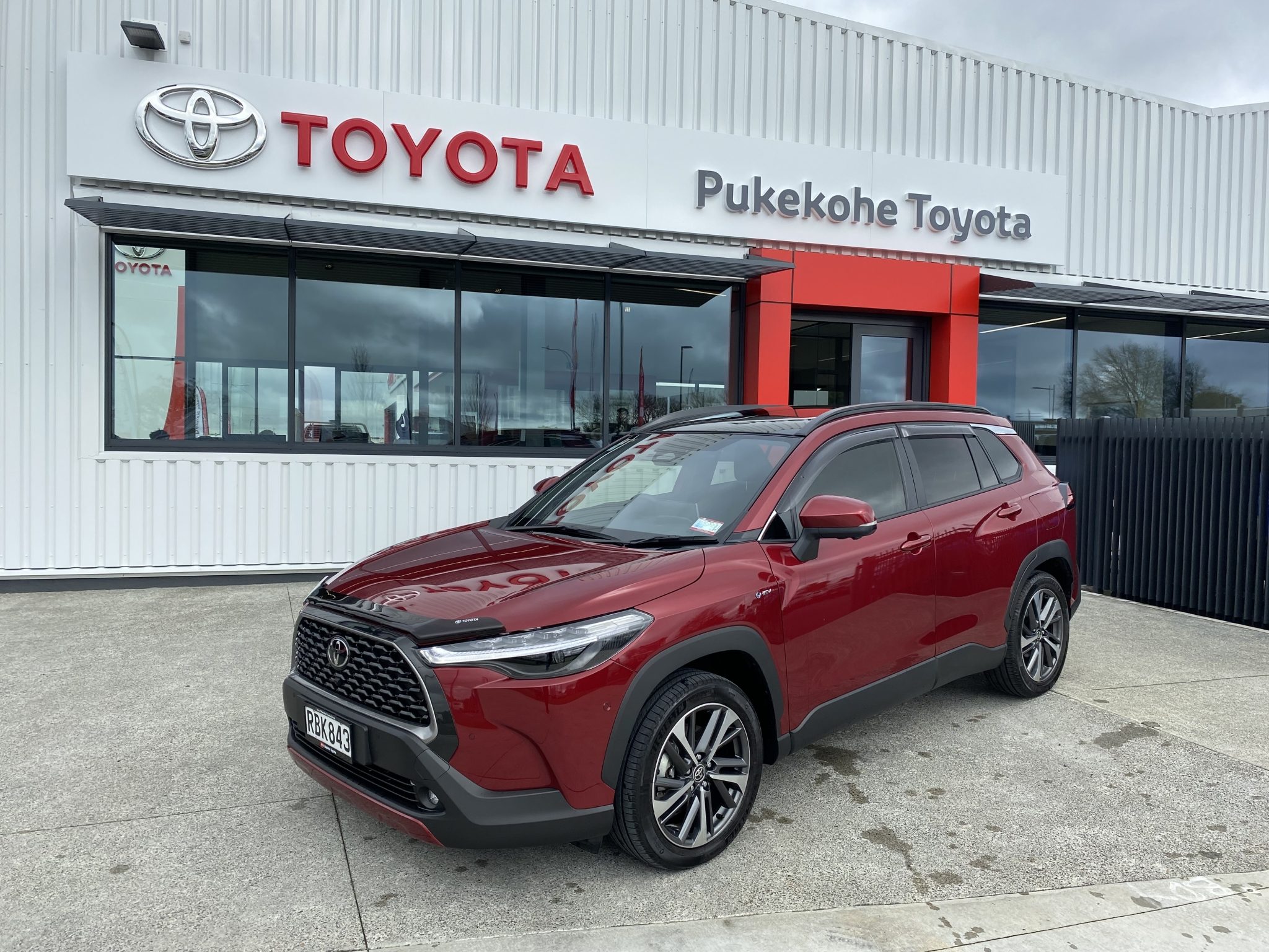 2025 Toyota Corolla Cross Limited 2.0P HYBRID SUV | Trade Me Motors