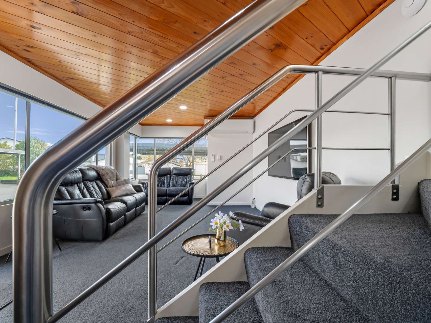 Spacious 120m2, Not Your Average Two-bedroom! — slide 11