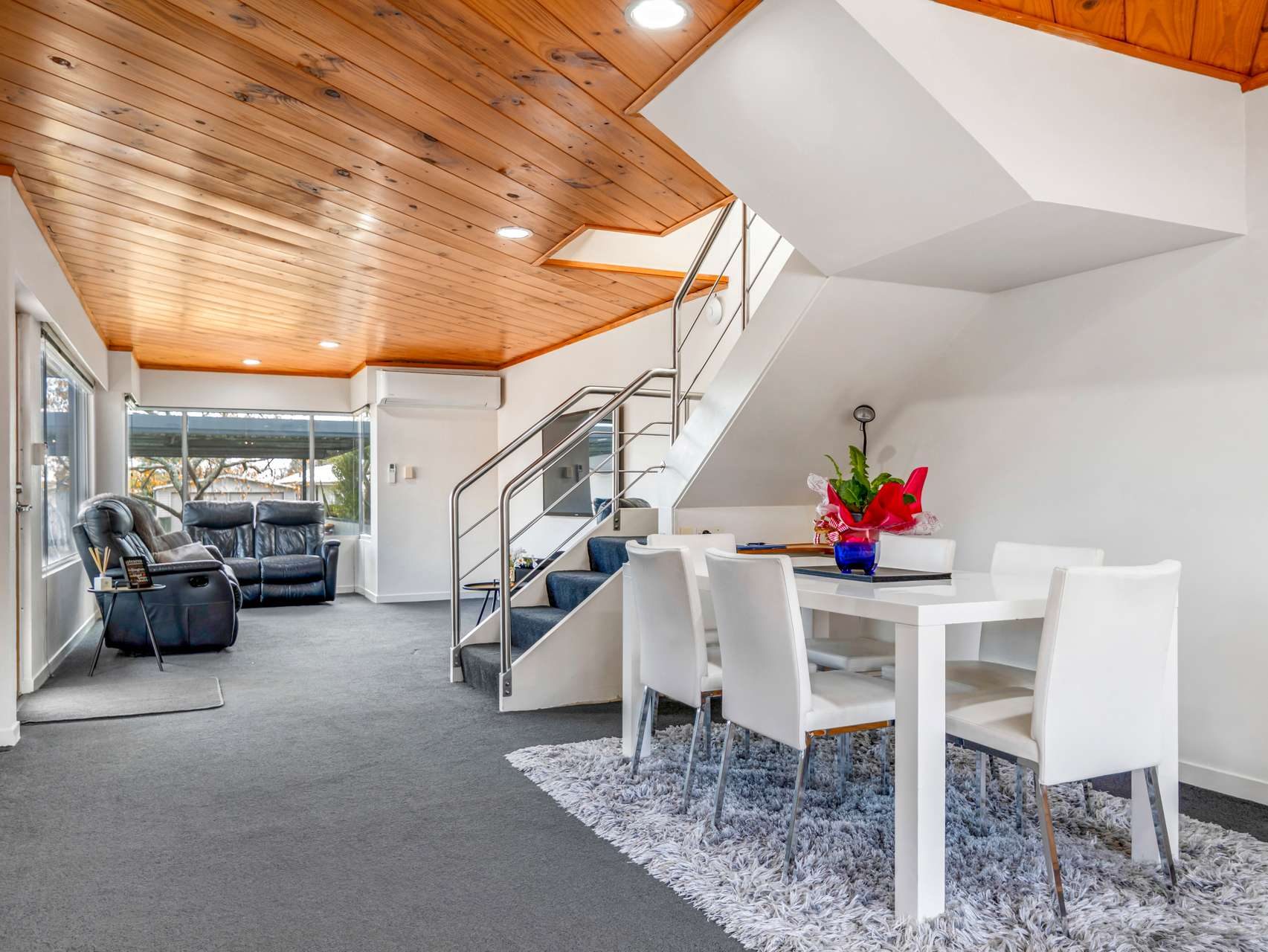 Spacious 120m2, Not Your Average Two-bedroom! — slide 1