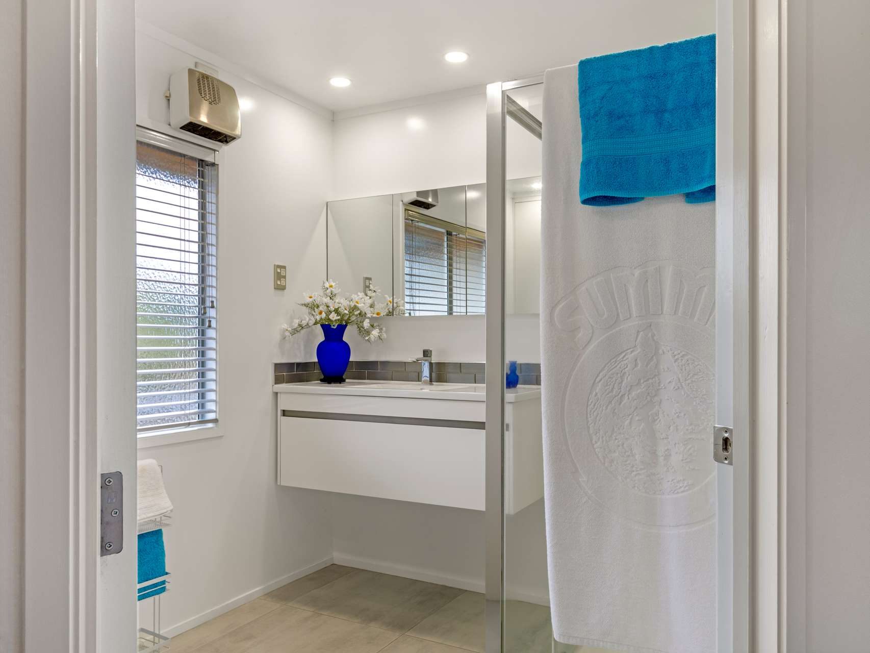 Spacious 120m2, Not Your Average Two-bedroom! — slide 16