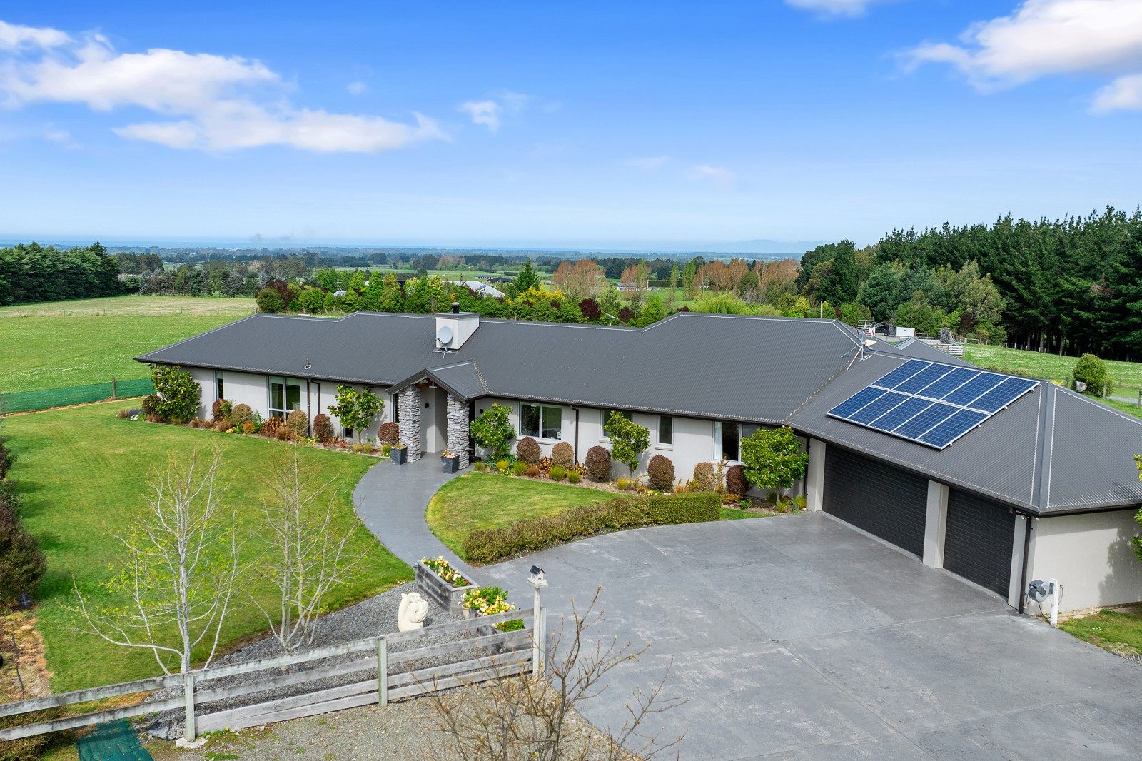 Panoramic views towards the ocean — slide 1