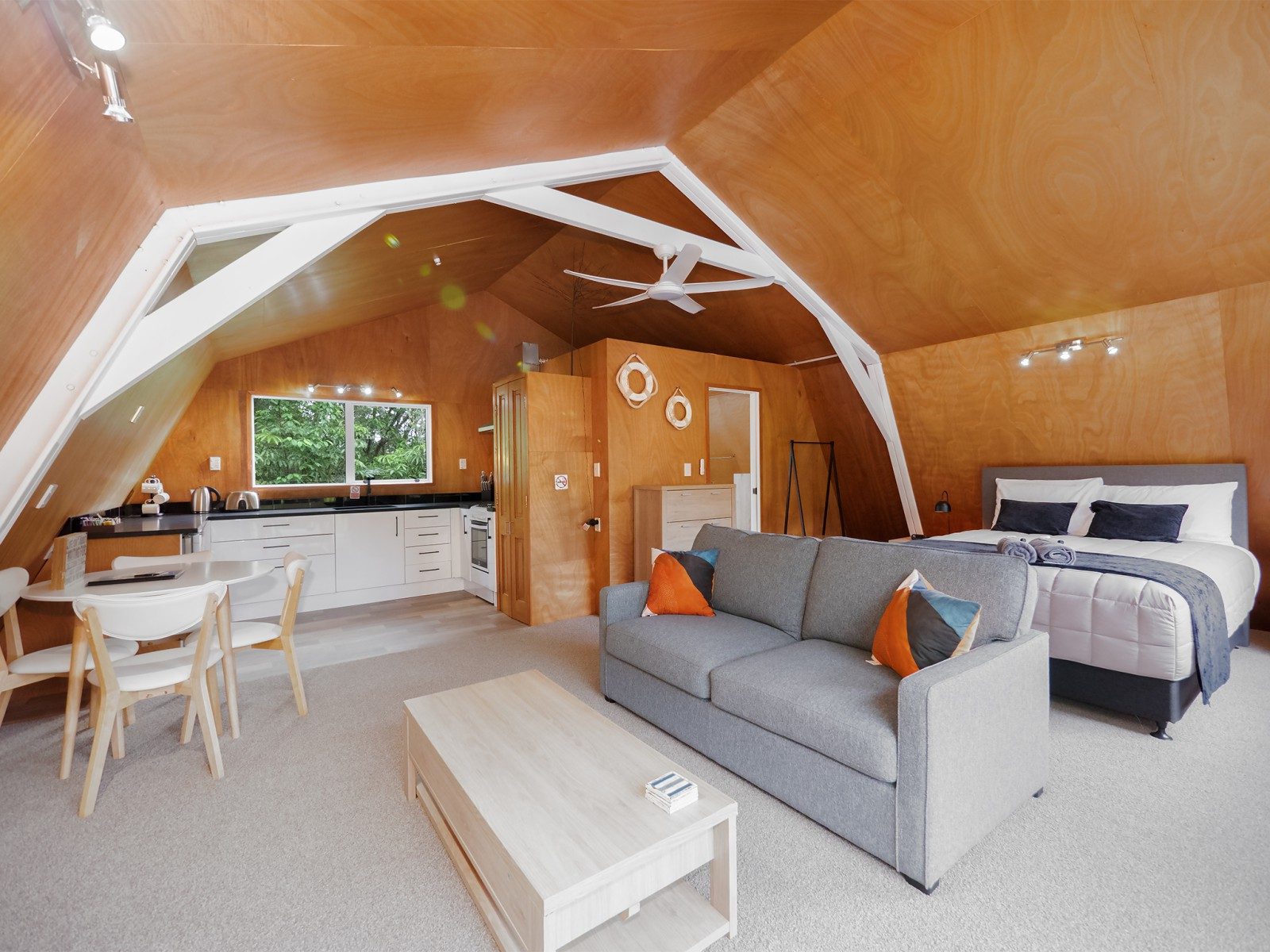 Contemporary coastal haven — slide 30
