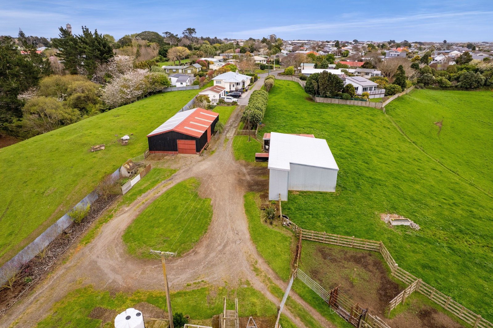 Lifestyle & Grazing in the Heart of Hawera — slide 5
