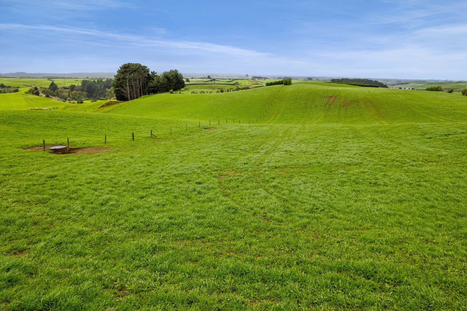 Lifestyle & Grazing in the Heart of Hawera — slide 9
