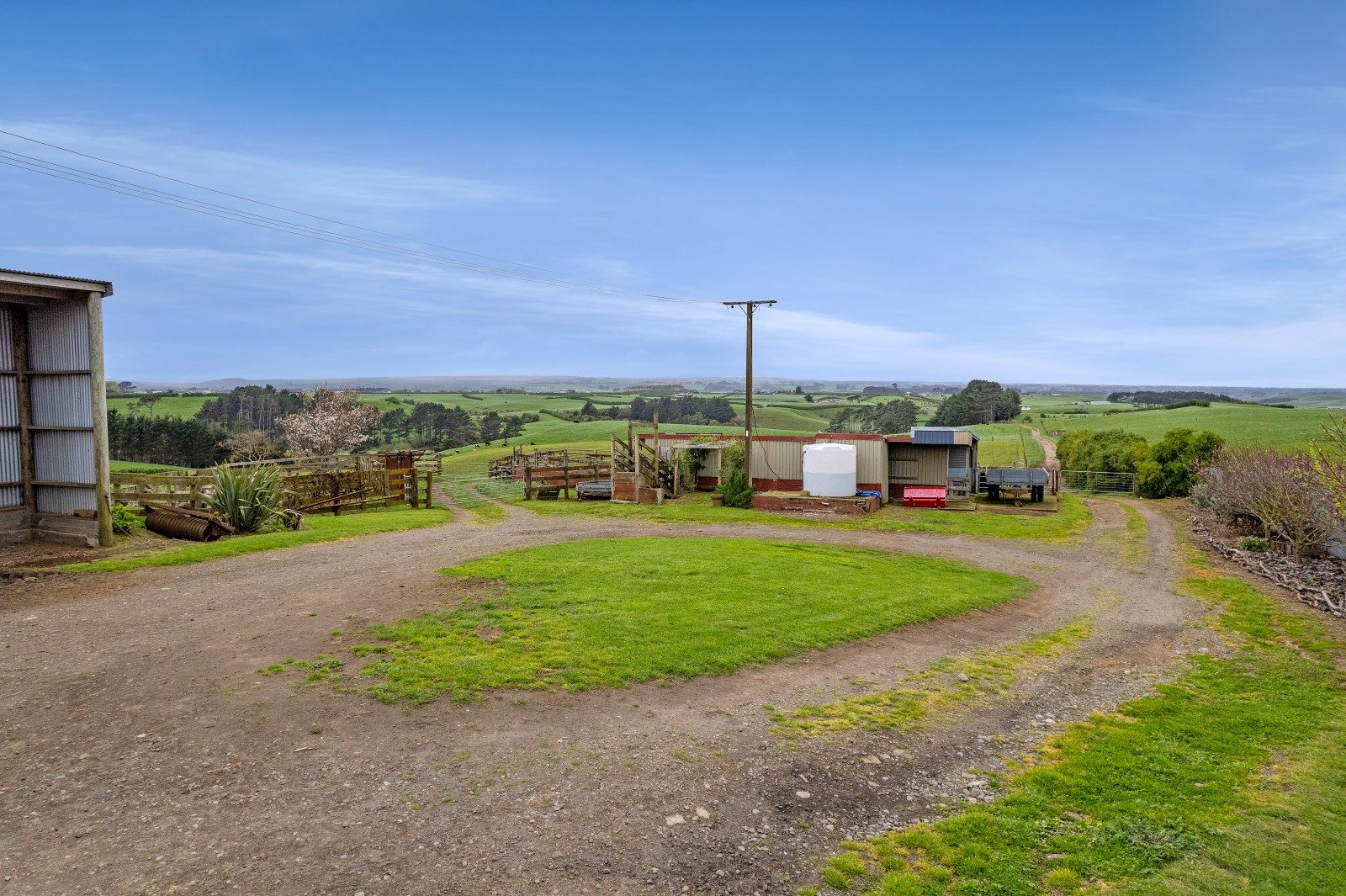 Lifestyle & Grazing in the Heart of Hawera — slide 10