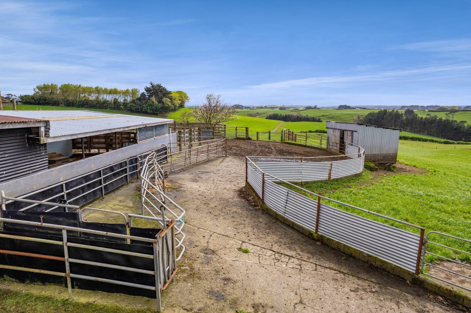 Lifestyle & Grazing in the Heart of Hawera — slide 12
